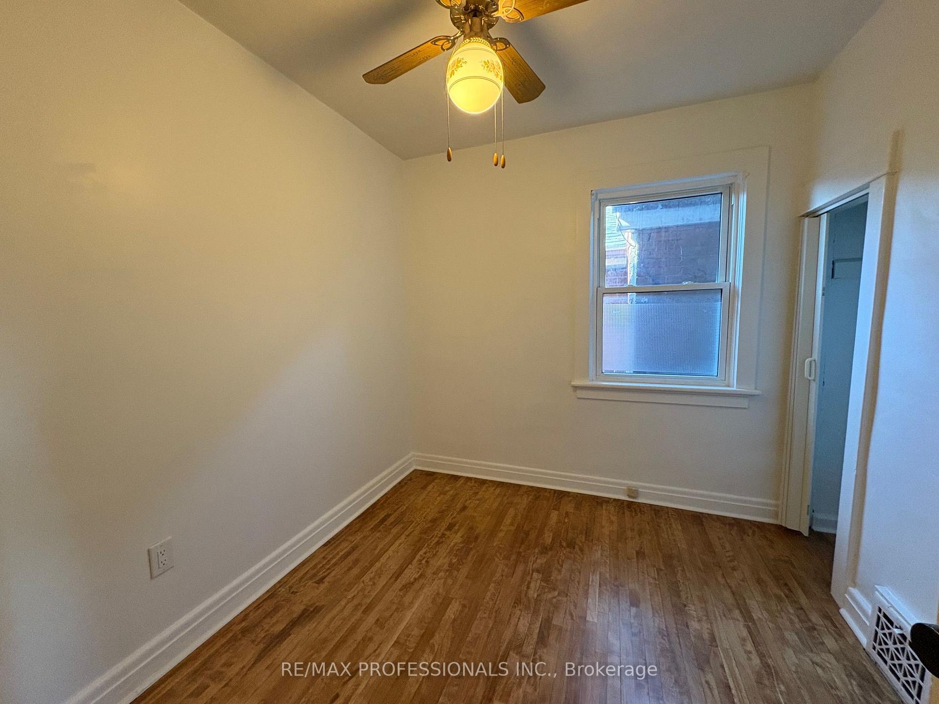 Photo 12 of 71 Bernice Crescent, Toronto, Rockcliffe-Smythe — HOMEH