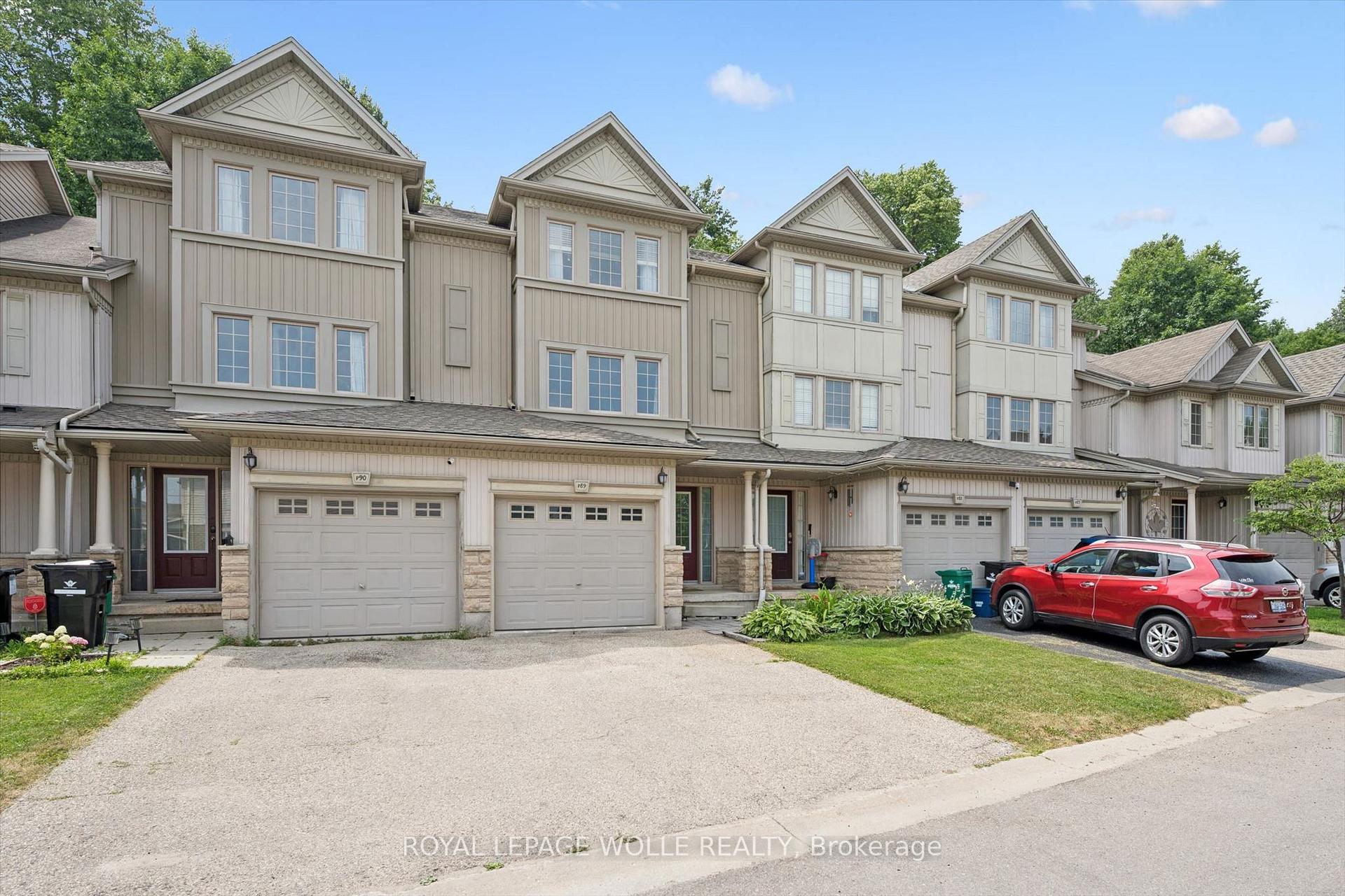 Photo 3 of Unit P89, 175 David Bergey Drive, Kitchener, Larentian West — HOMEH