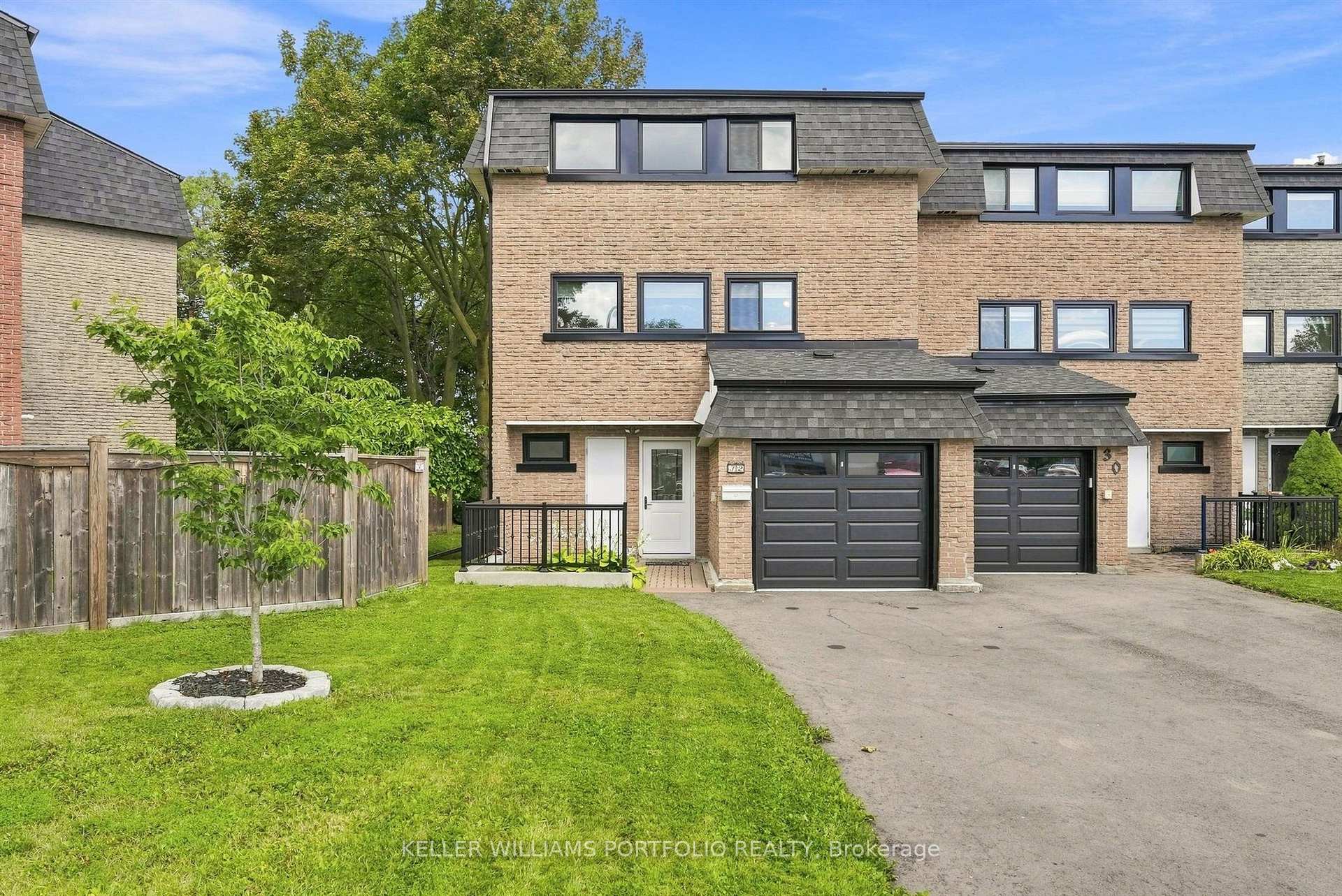 Photo 1 of 32 Henderson Drive, Aurora, Aurora Highlands — HOMEH