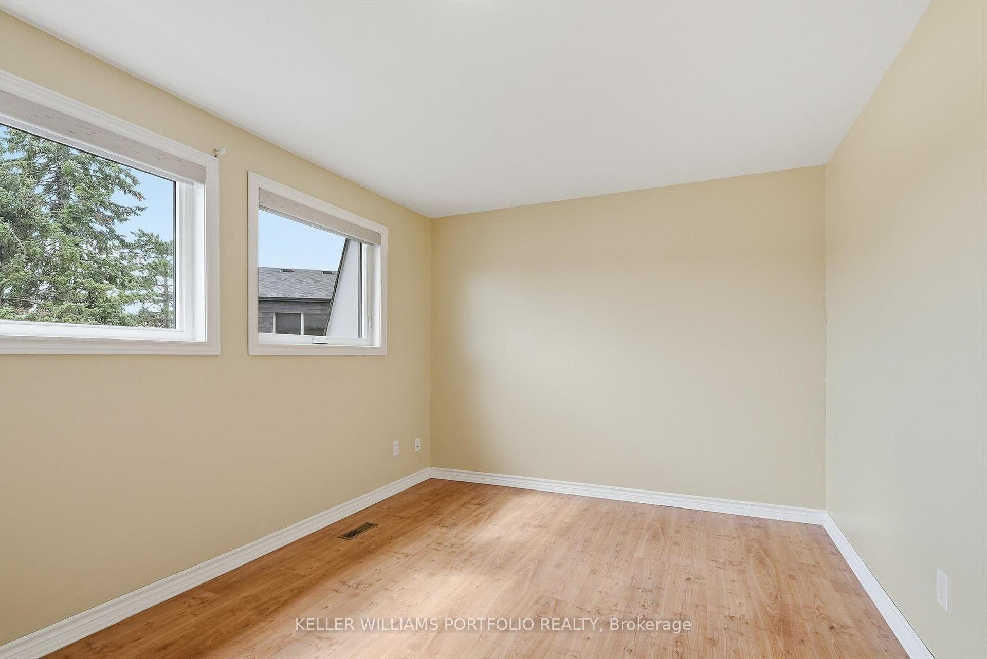 Photo 34 of 32 Henderson Drive, Aurora, Aurora Highlands — HOMEH
