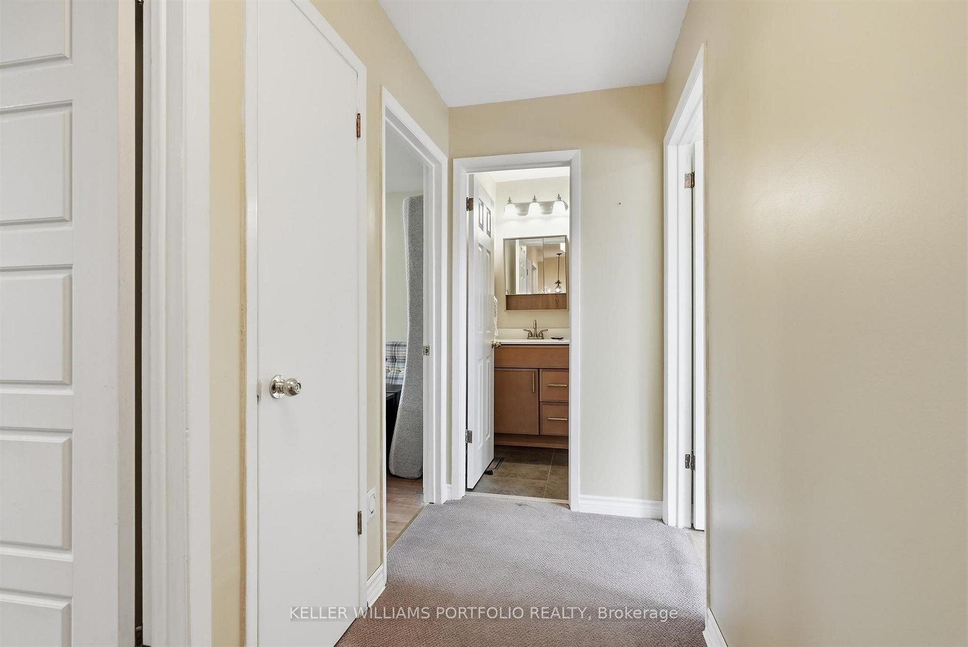 Photo 39 of 32 Henderson Drive, Aurora, Aurora Highlands — HOMEH