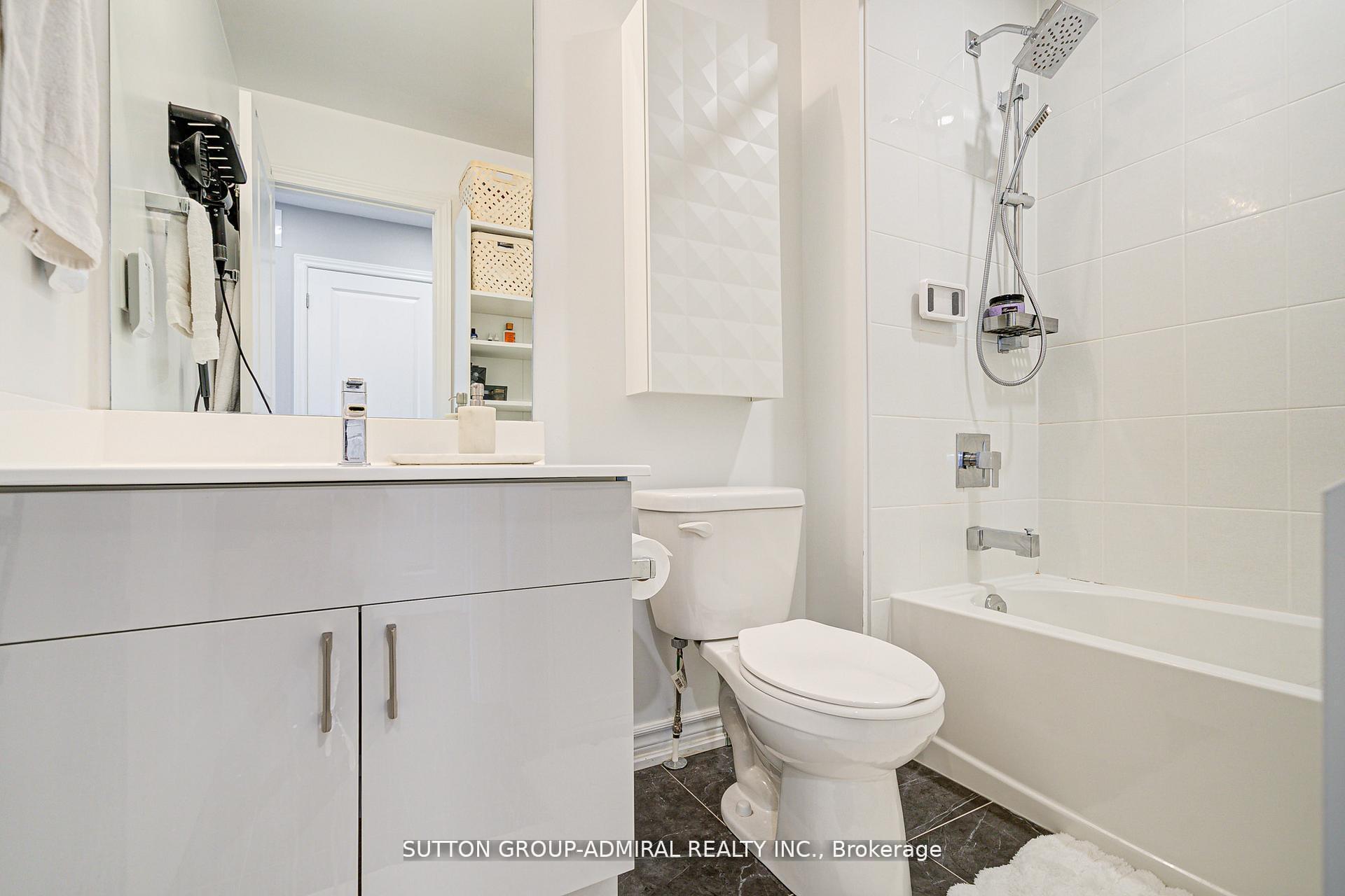 Photo 18 of Unit 3, 196 Pine Grove Road, Vaughan, Islington Woods — HOMEH