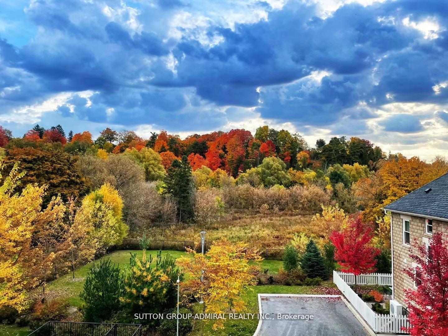 Photo 30 of Unit 3, 196 Pine Grove Road, Vaughan, Islington Woods — HOMEH
