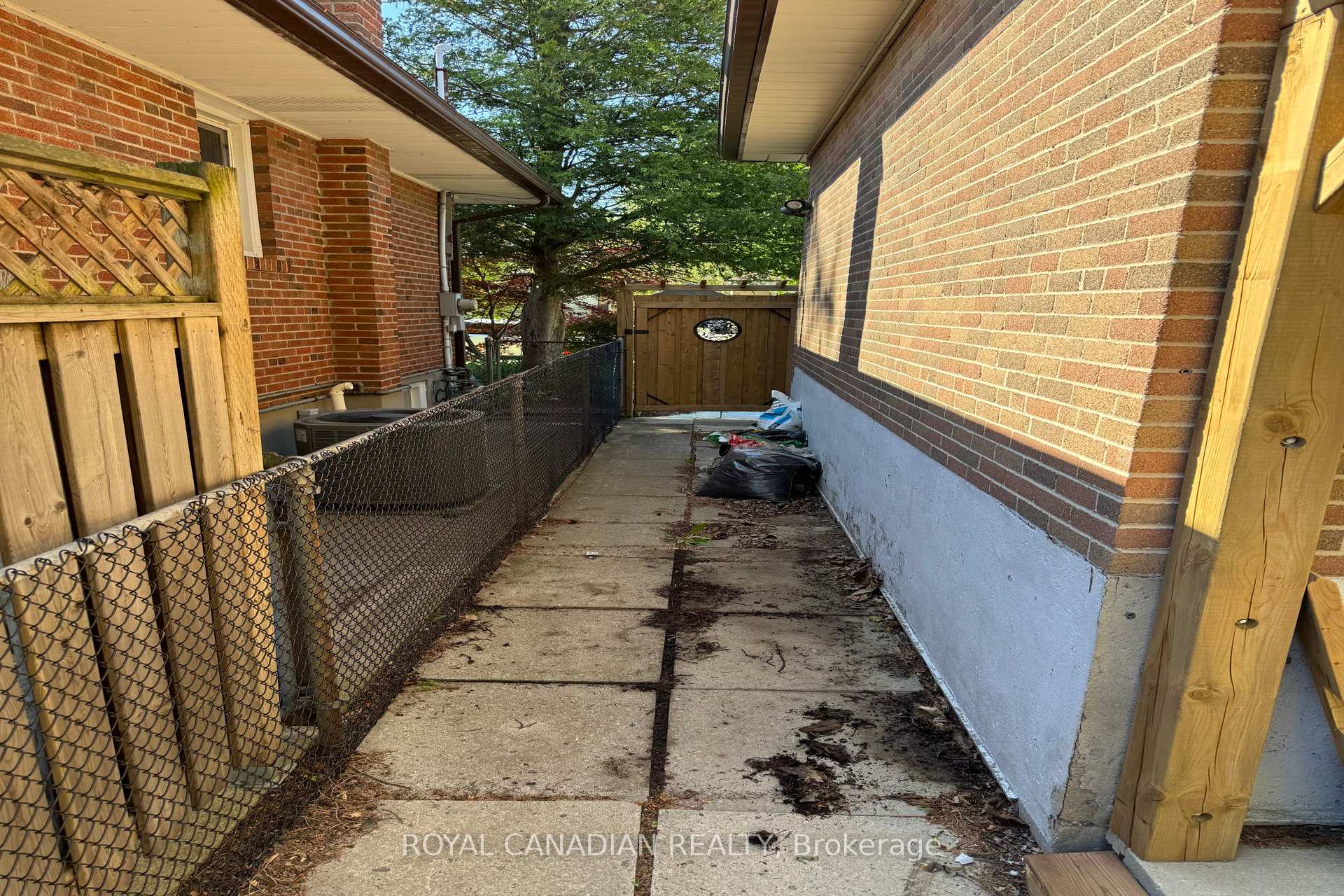 Photo 5 of Unit BSMT, 312 Coronation Drive, Scarborough, West Hill — HOMEH