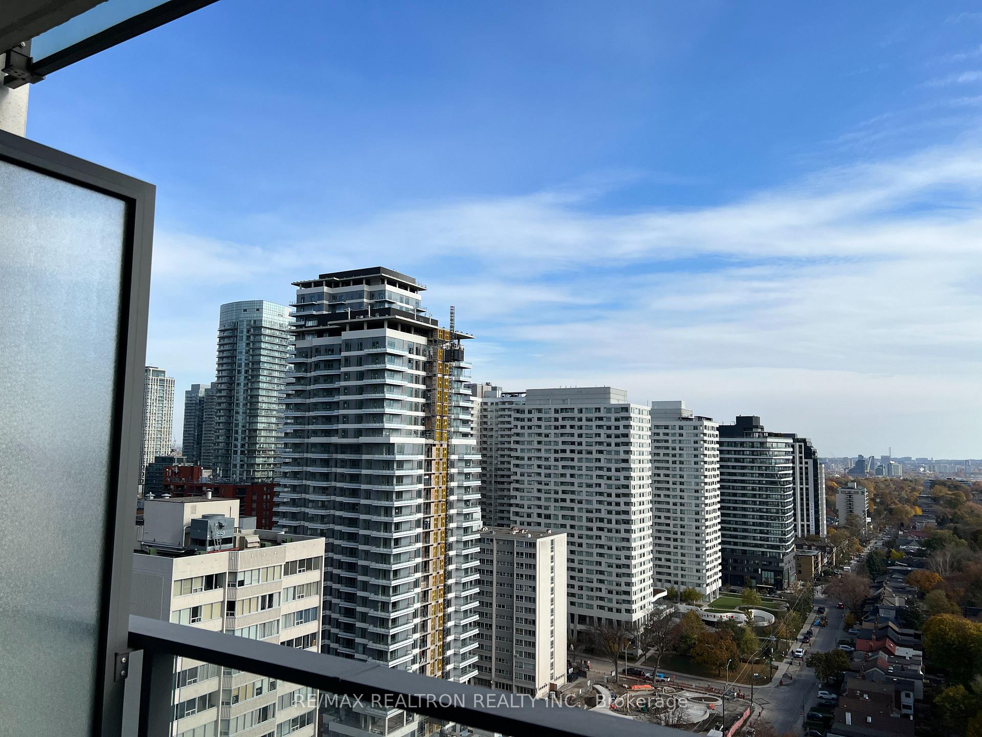 Photo 2 of Unit 2505, 5 Soudan Avenue, Toronto, Mount Pleasant West — HOMEH