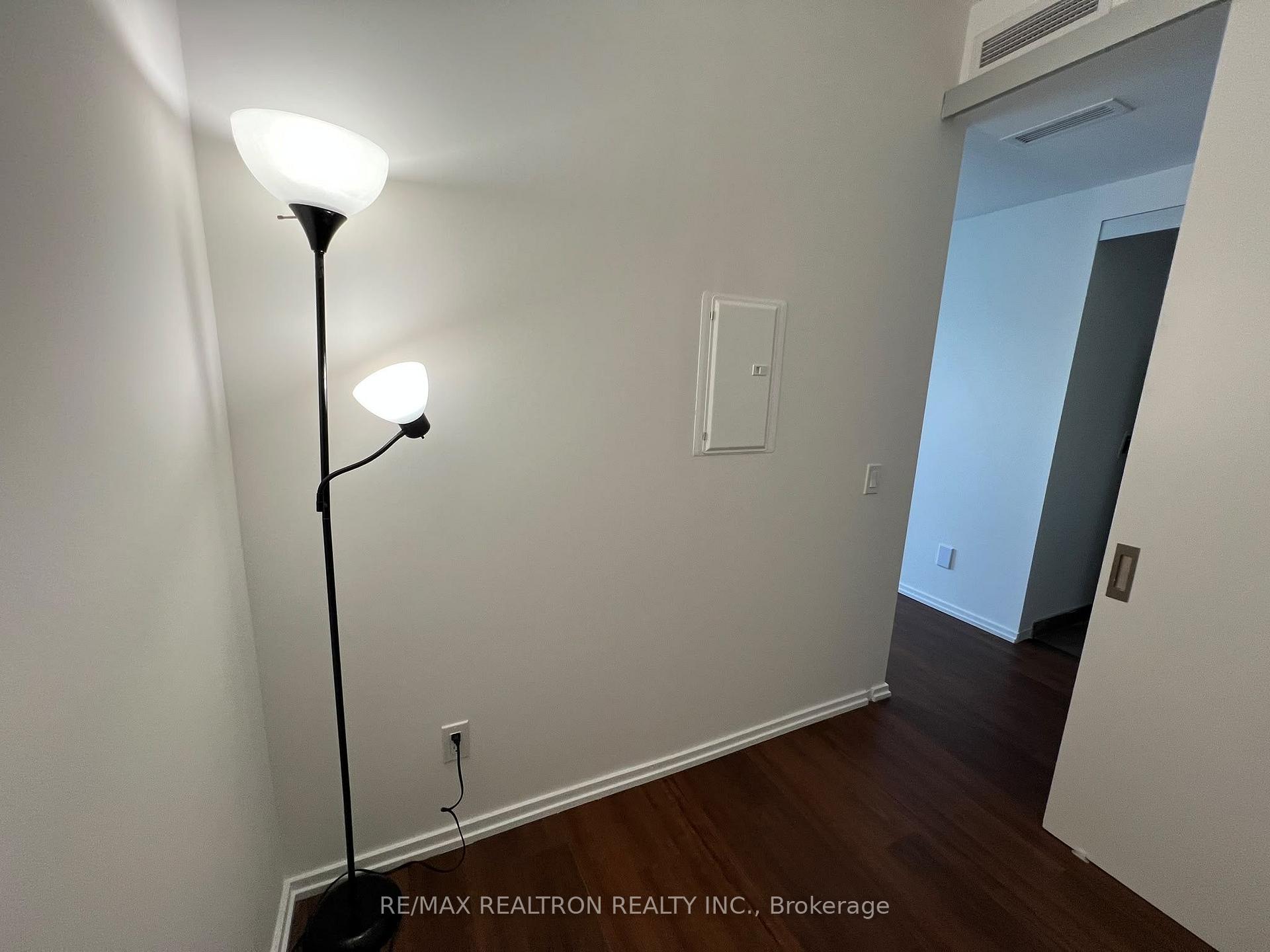 Photo 12 of Unit 2505, 5 Soudan Avenue, Toronto, Mount Pleasant West — HOMEH