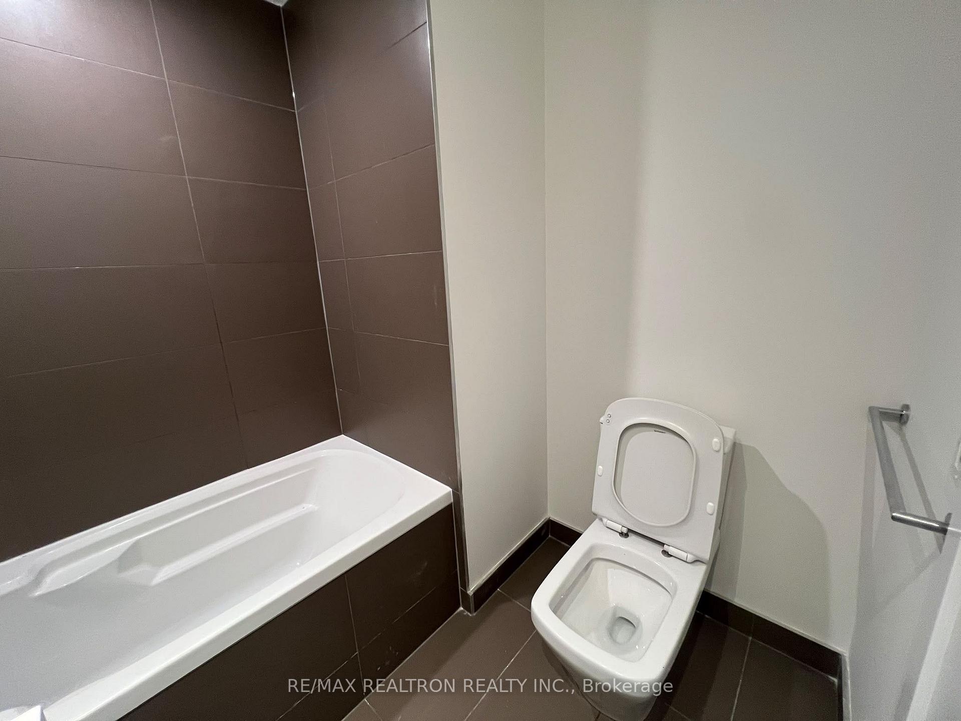 Photo 15 of Unit 2505, 5 Soudan Avenue, Toronto, Mount Pleasant West — HOMEH