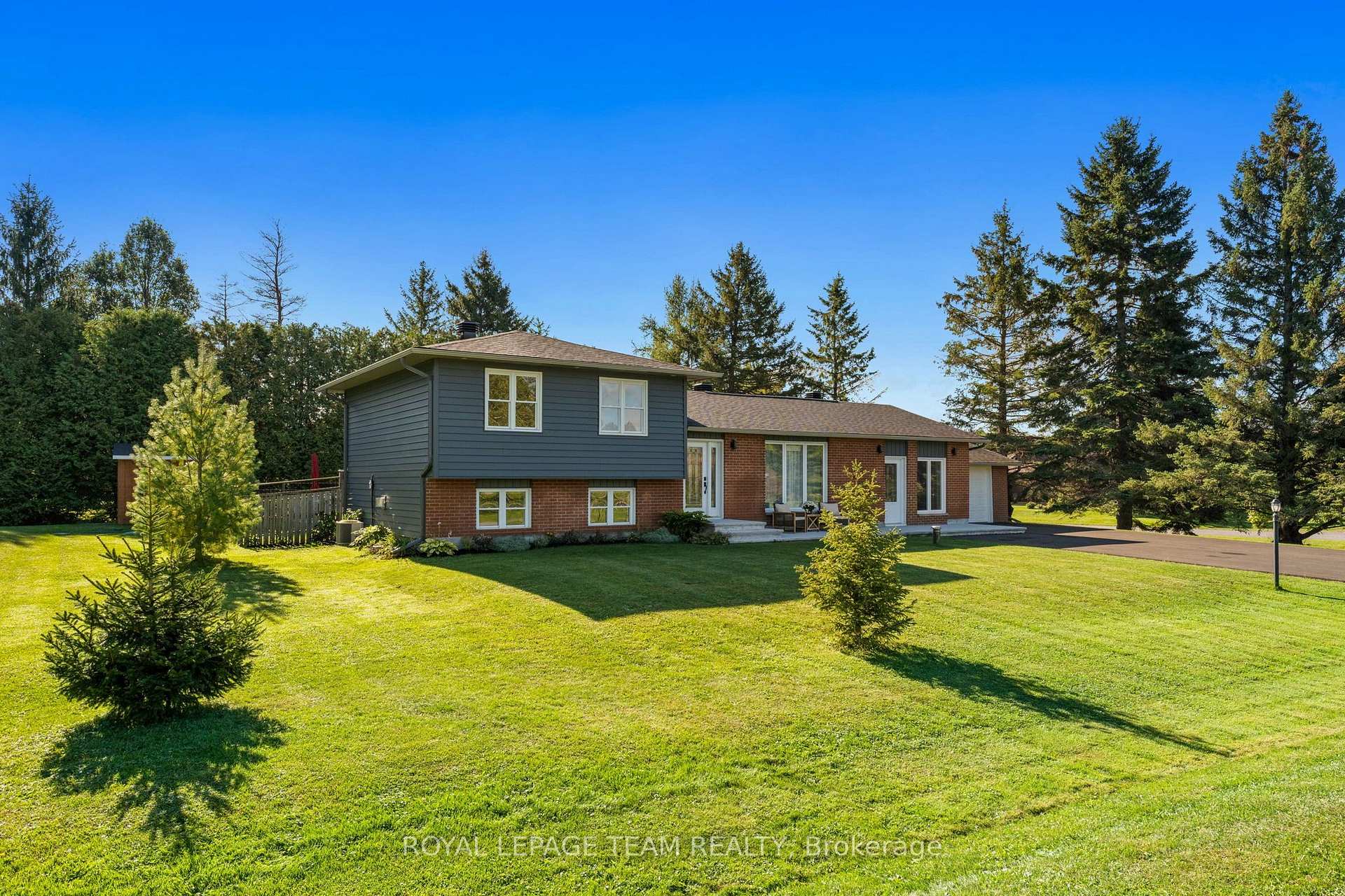 Photo 4 of 1610 Rideauvale Avenue, Ottawa, Kars — HOMEH
