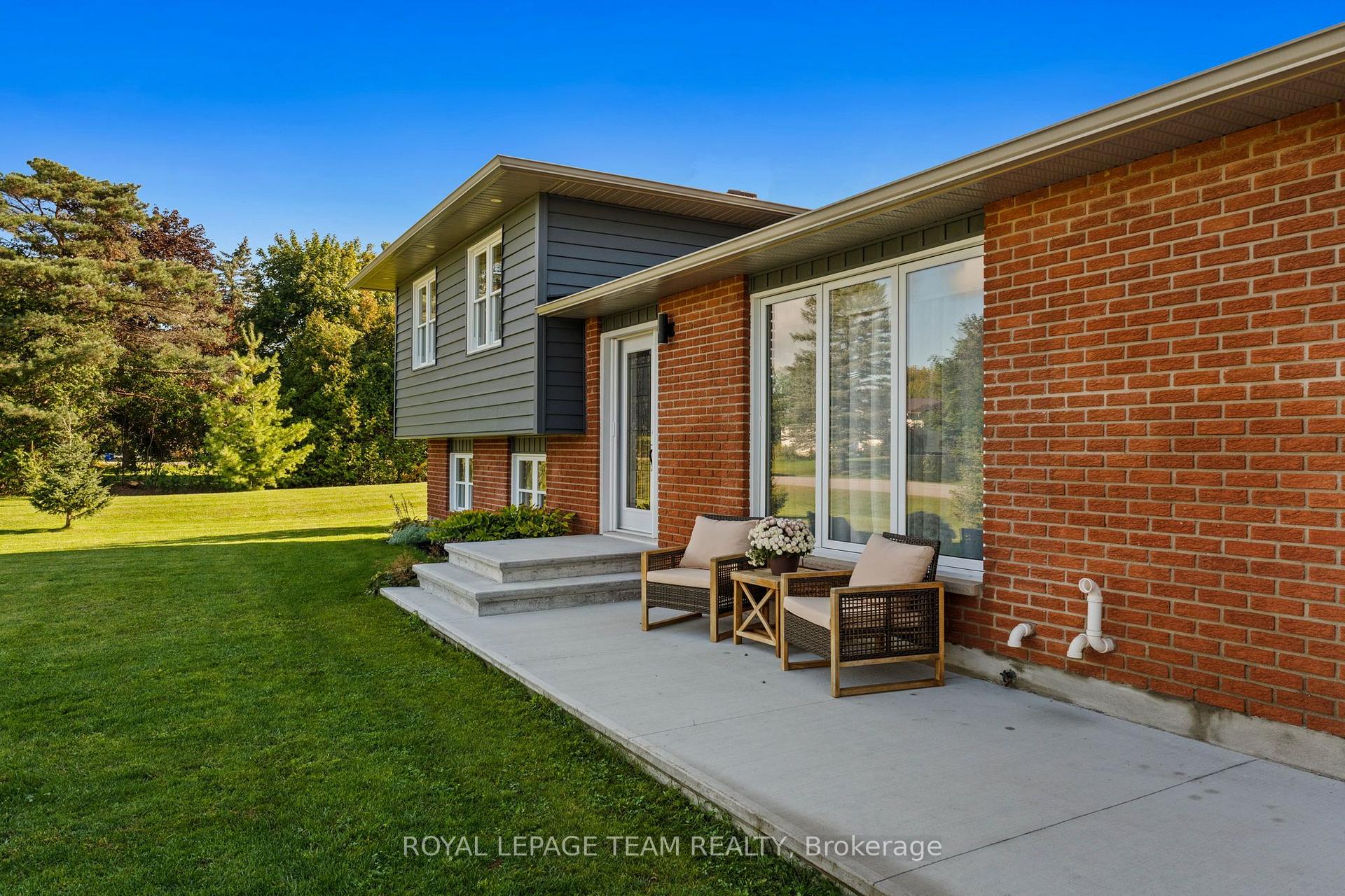 Photo 5 of 1610 Rideauvale Avenue, Ottawa, Kars — HOMEH