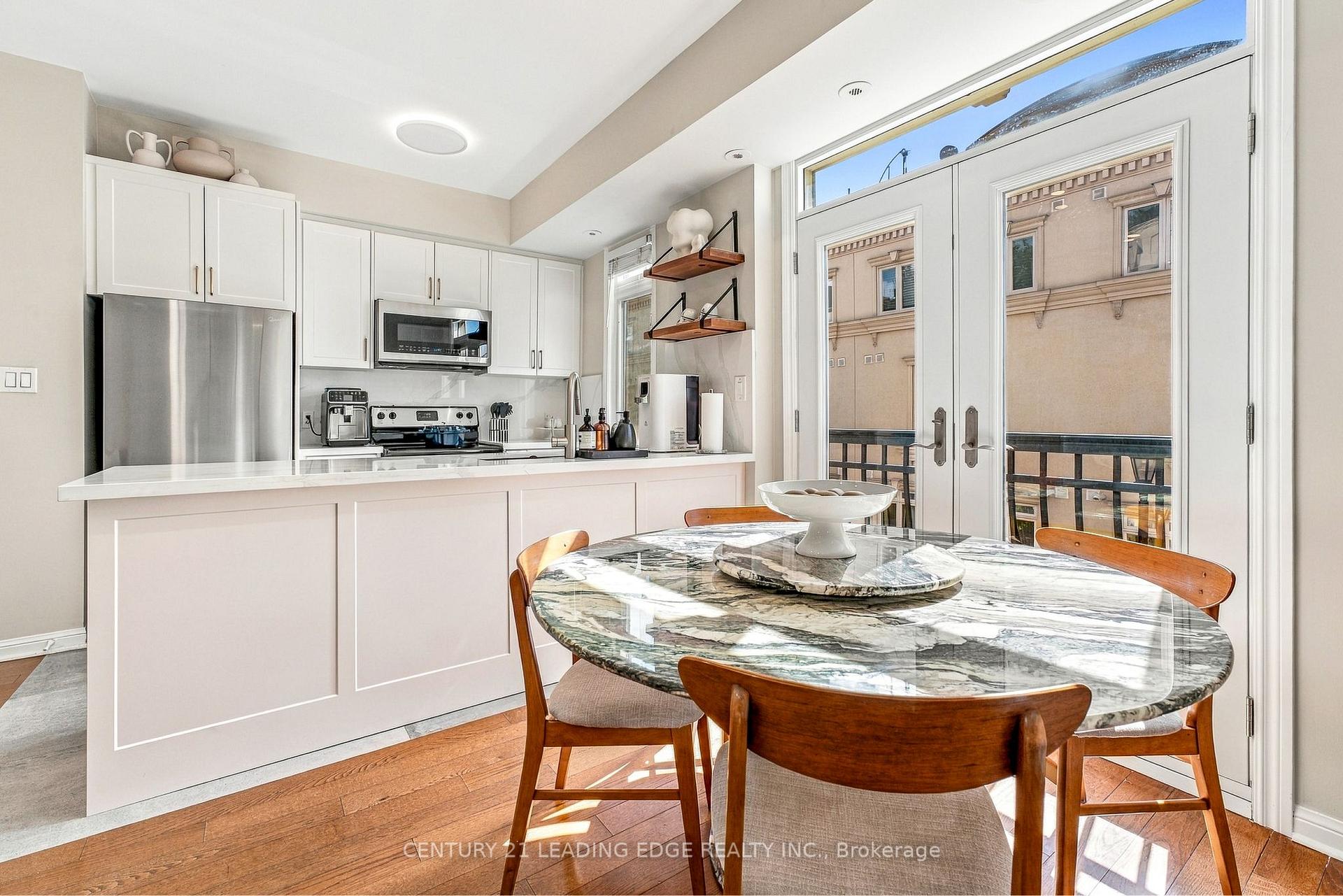 Photo 5 of Unit TH5, 98 Carr Street, Toronto, Kensington-Chinatown — HOMEH