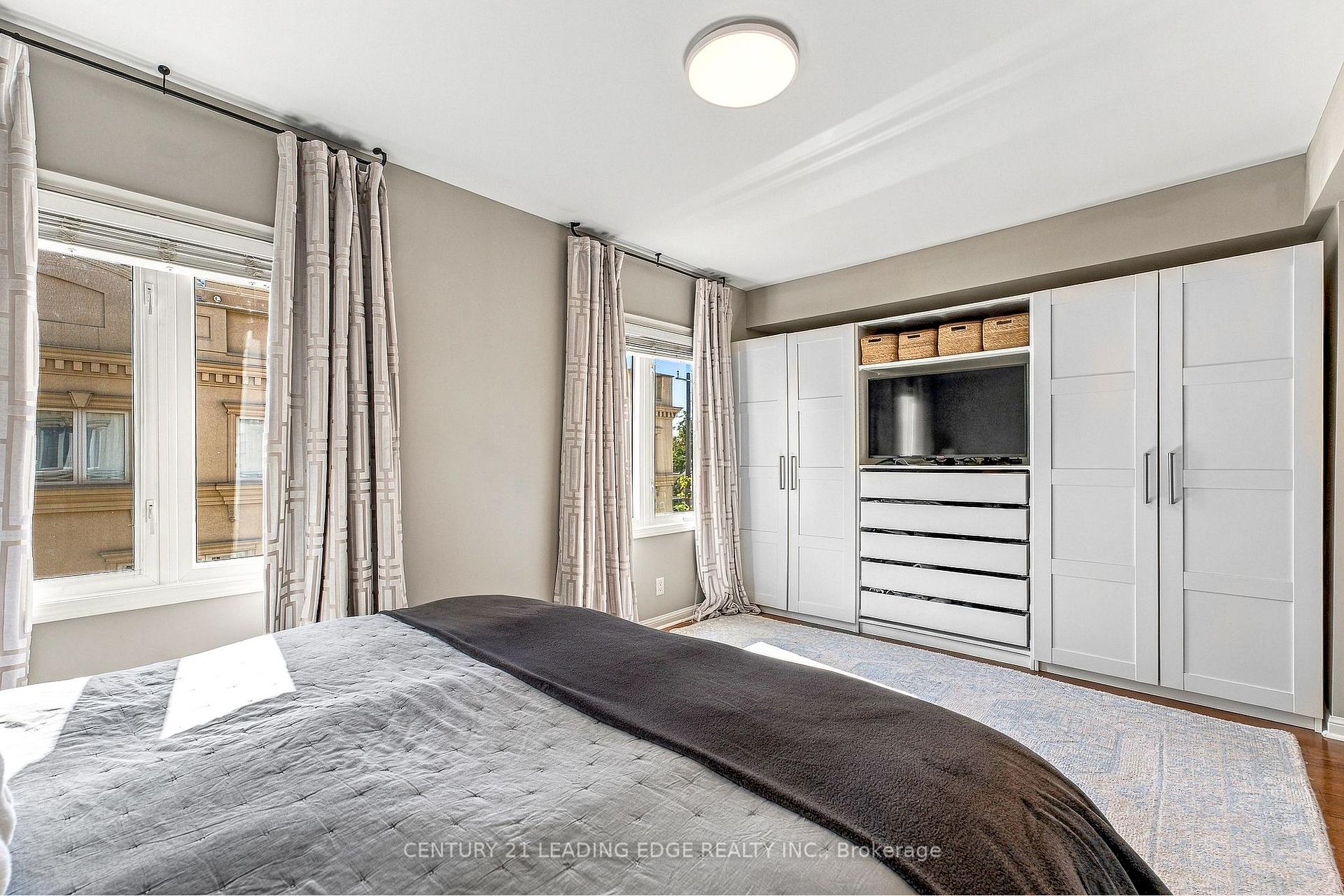 Photo 9 of Unit TH5, 98 Carr Street, Toronto, Kensington-Chinatown — HOMEH