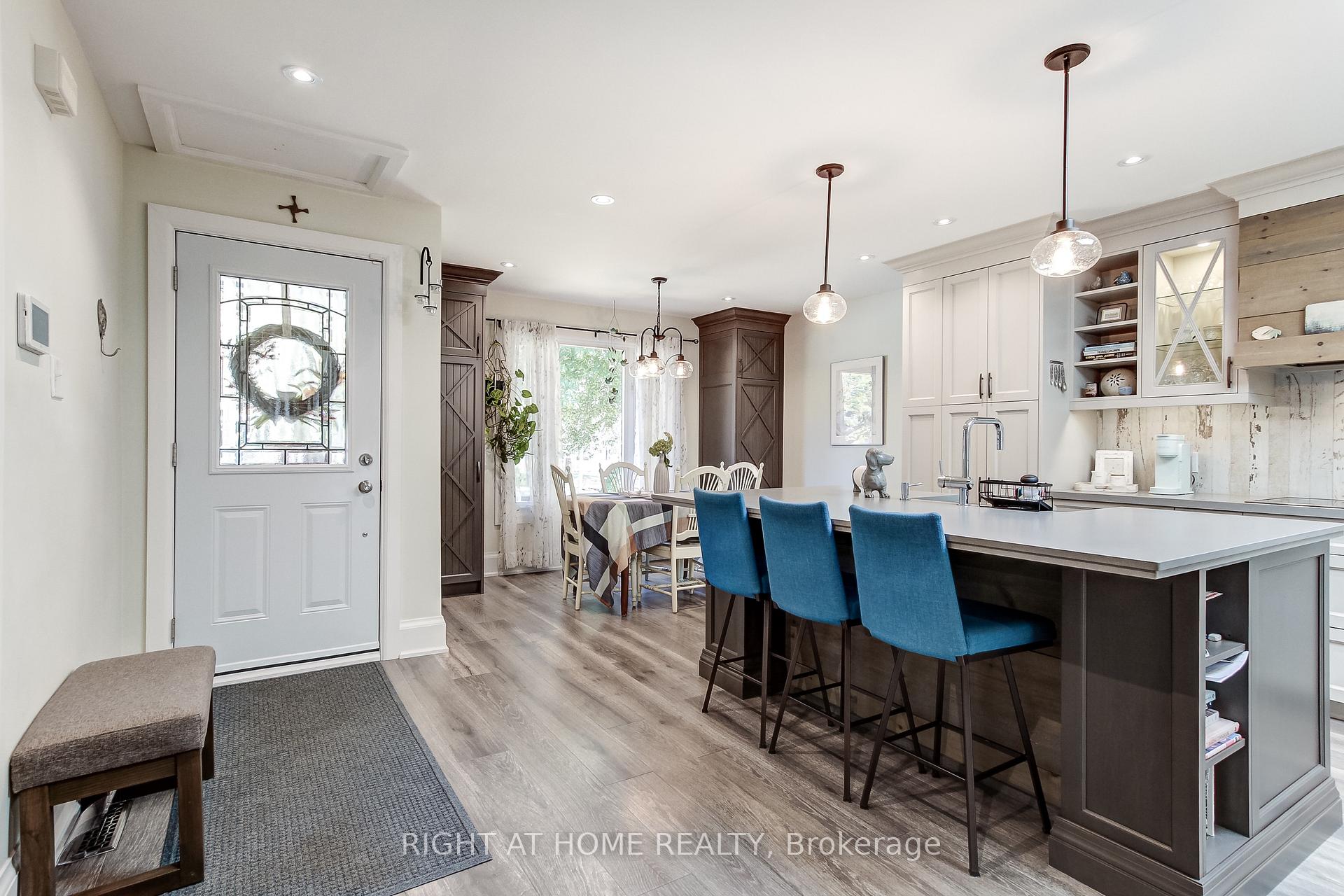 Photo 7 of 1328 Falgarwood Drive, Oakville, Falgarwood — HOMEH