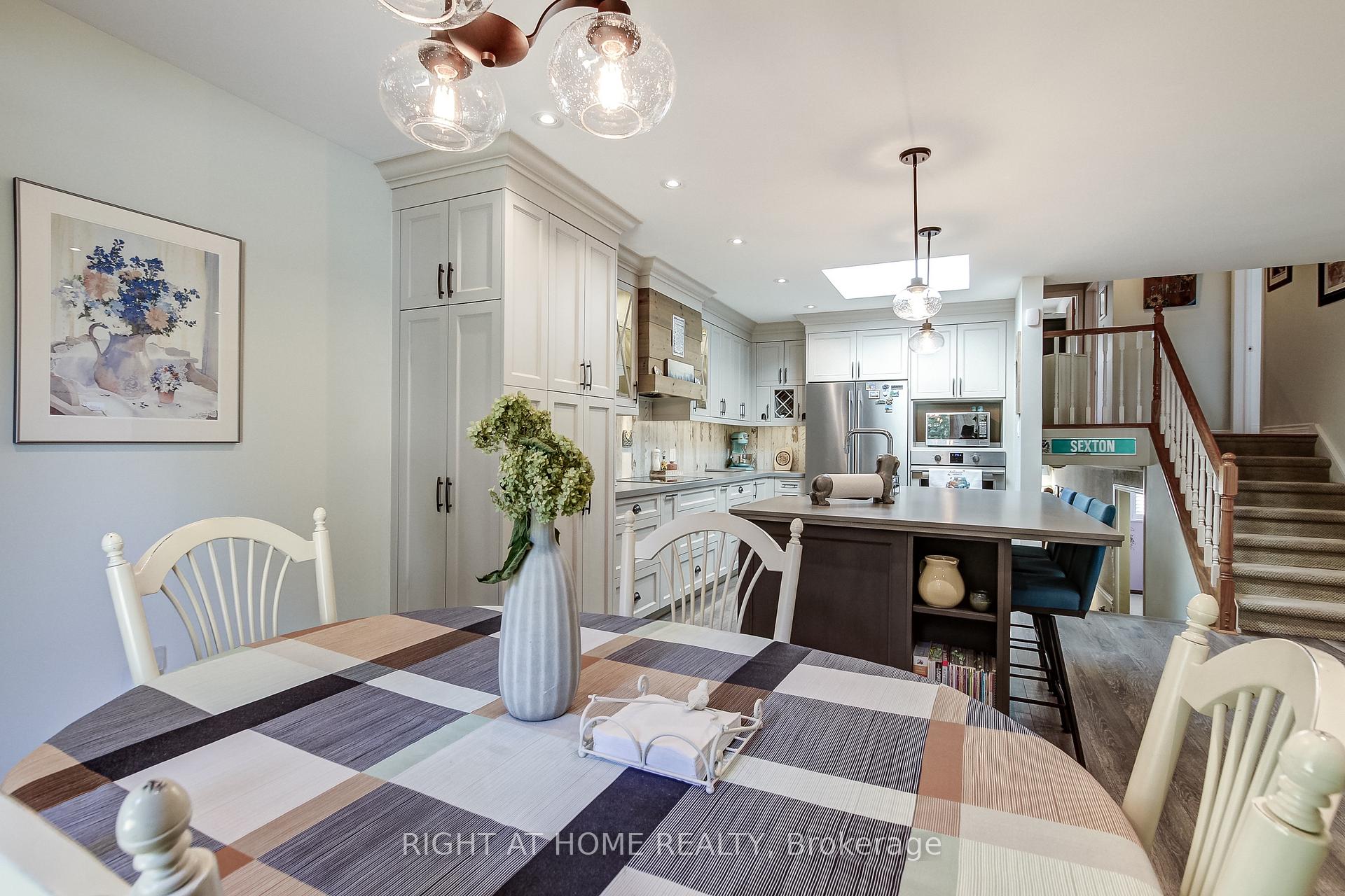 Photo 9 of 1328 Falgarwood Drive, Oakville, Falgarwood — HOMEH