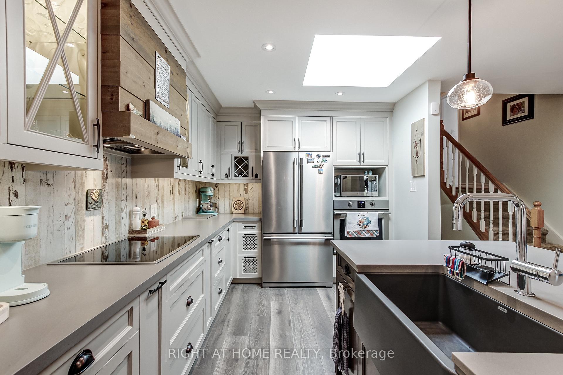 Photo 15 of 1328 Falgarwood Drive, Oakville, Falgarwood — HOMEH