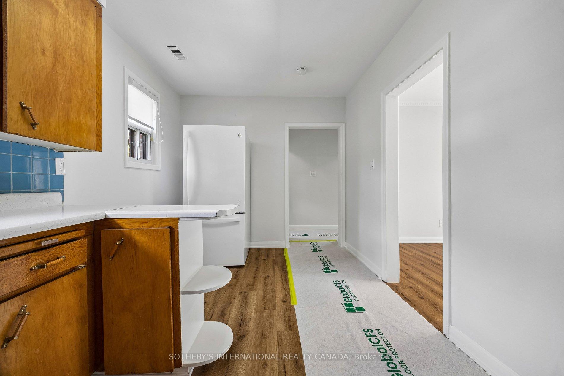 Photo 13 of 120 Ranee Avenue, Toronto, Englemount-Lawrence — HOMEH