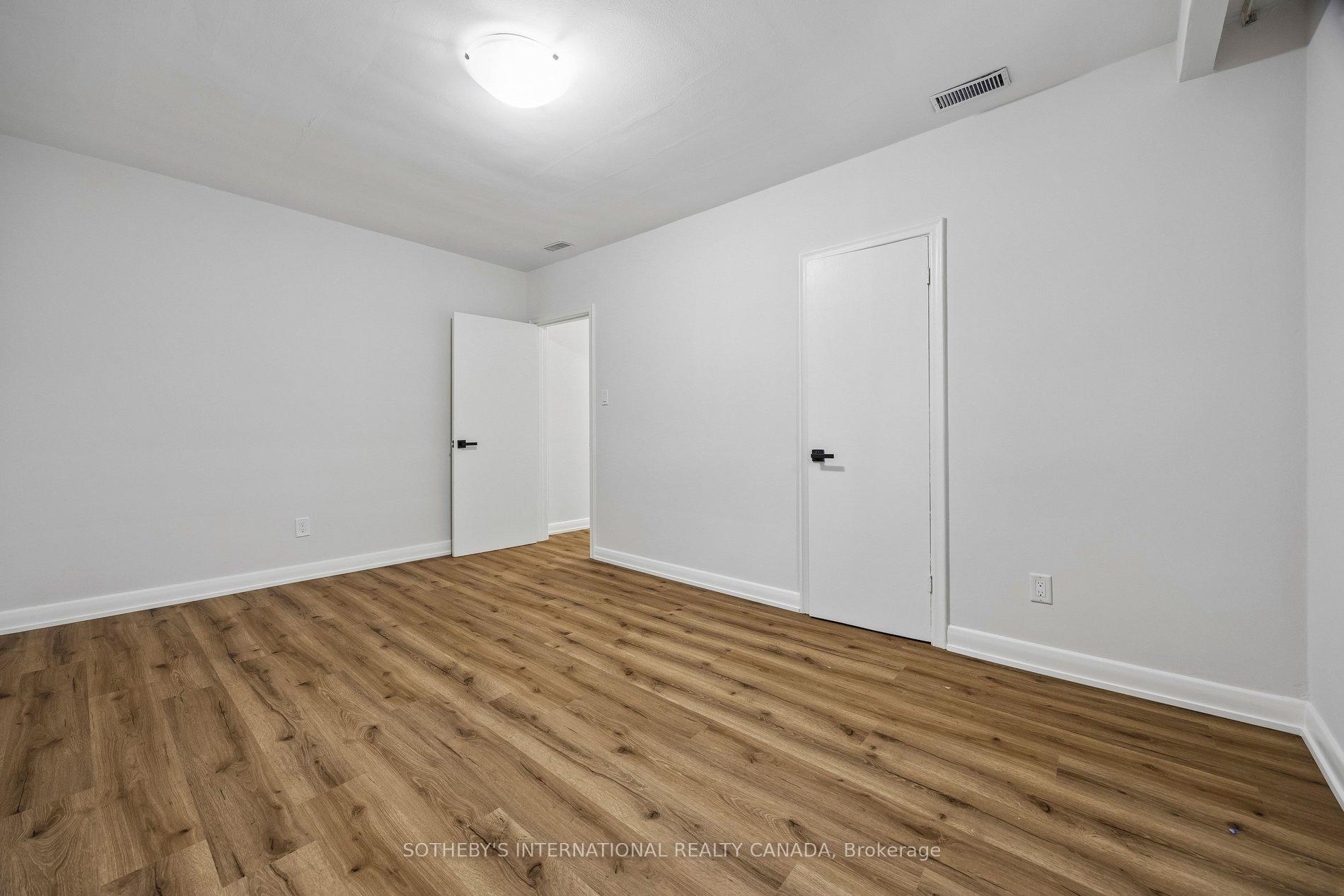 Photo 22 of 120 Ranee Avenue, Toronto, Englemount-Lawrence — HOMEH