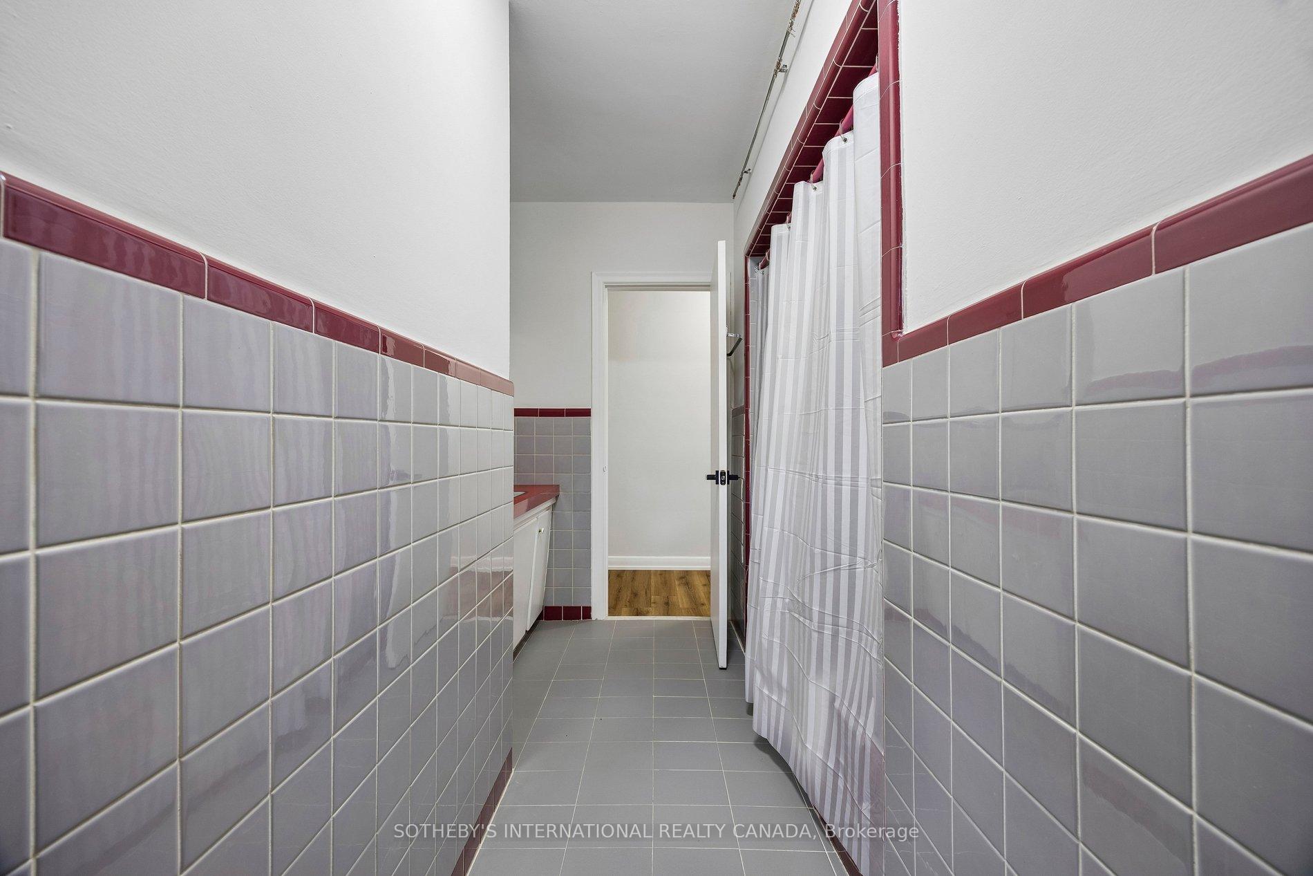 Photo 26 of 120 Ranee Avenue, Toronto, Englemount-Lawrence — HOMEH