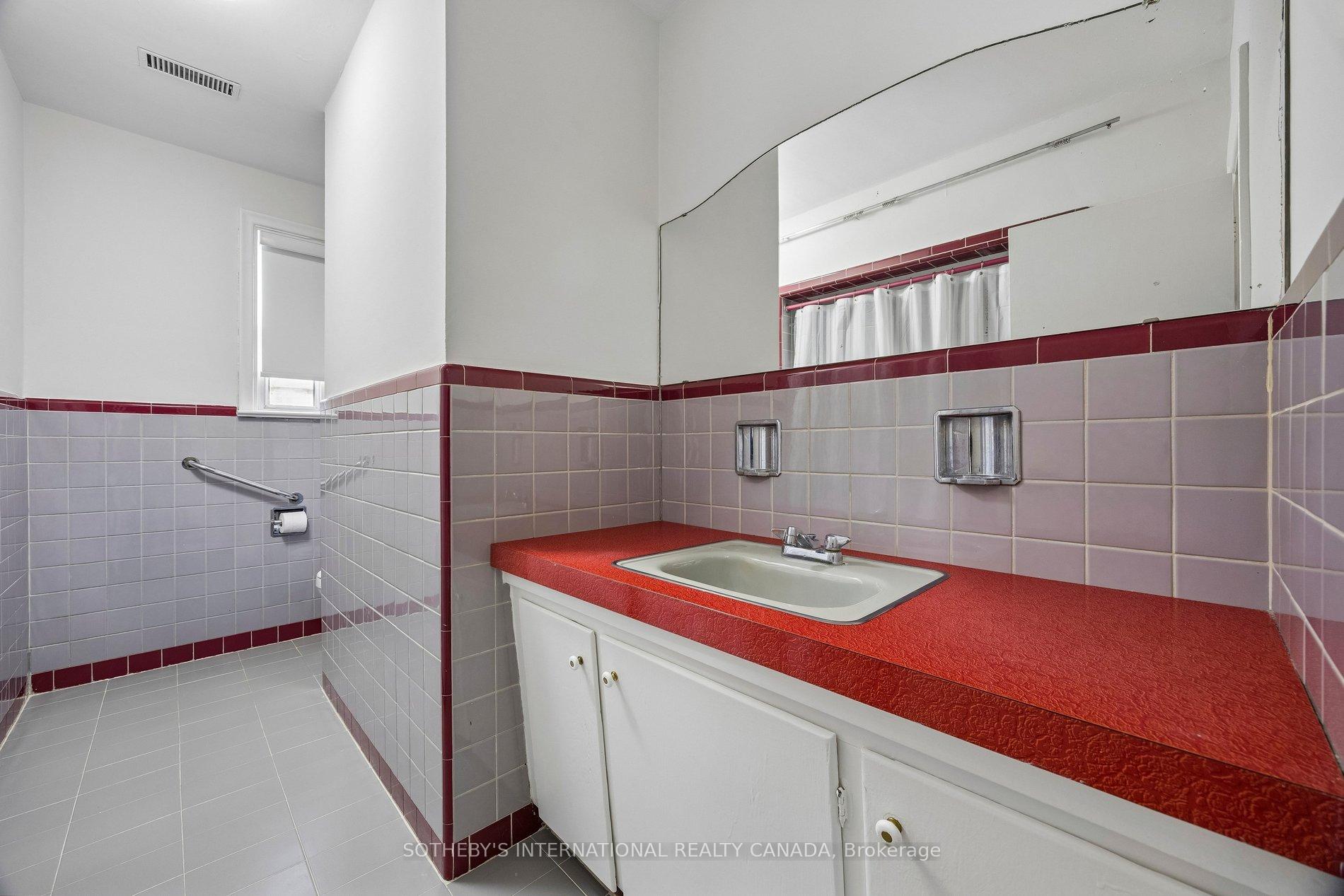 Photo 27 of 120 Ranee Avenue, Toronto, Englemount-Lawrence — HOMEH