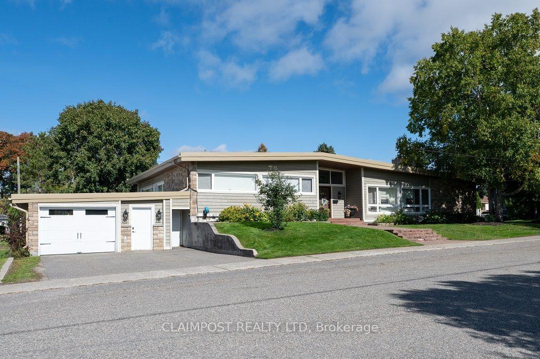 Photo of 470 Leone Avenue