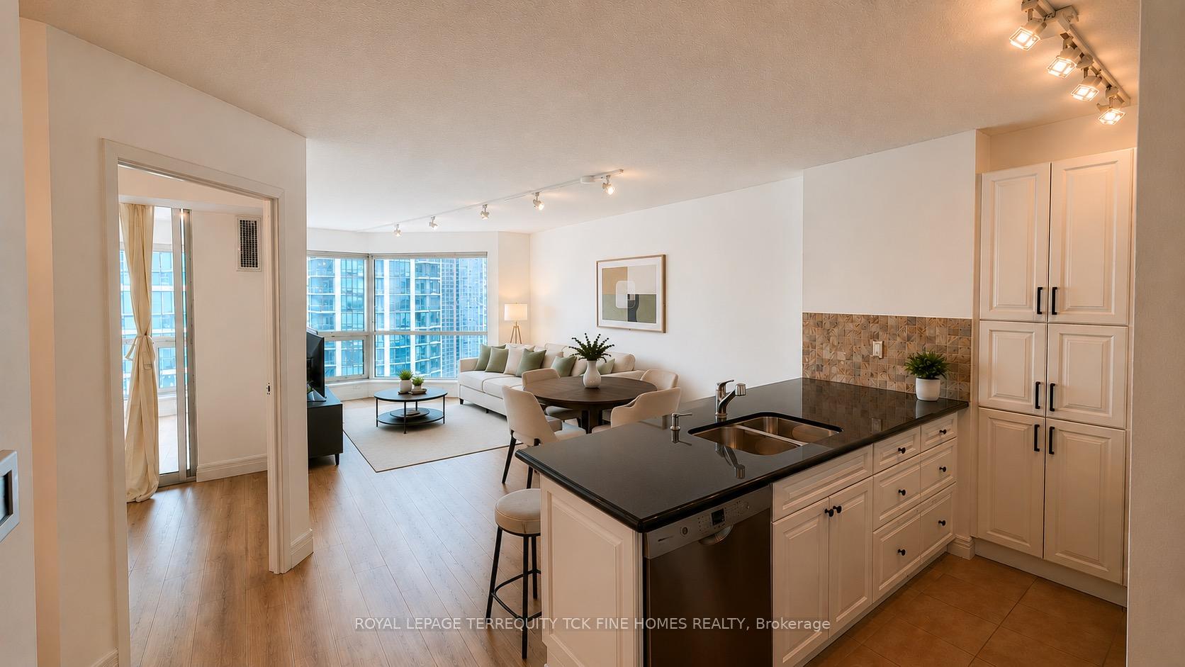 Photo 2 of Unit 2604, 10 Yonge Street, Toronto, Waterfront Communities — HOMEH