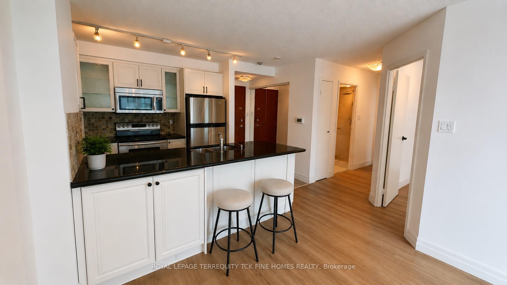 Photo 3 of Unit 2604, 10 Yonge Street, Toronto, Waterfront Communities — HOMEH