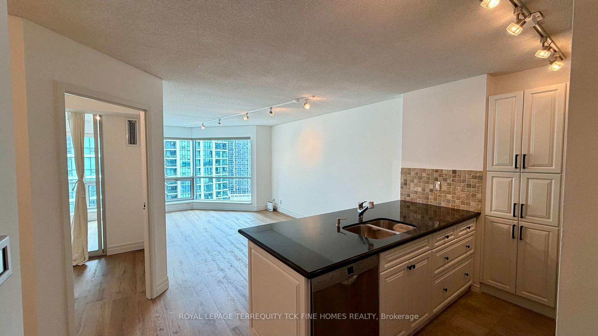Photo 6 of Unit 2604, 10 Yonge Street, Toronto, Waterfront Communities — HOMEH
