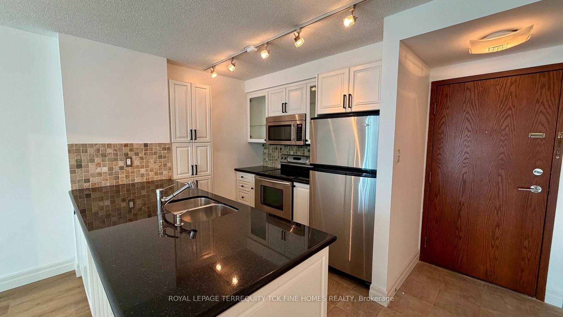 Photo 7 of Unit 2604, 10 Yonge Street, Toronto, Waterfront Communities — HOMEH