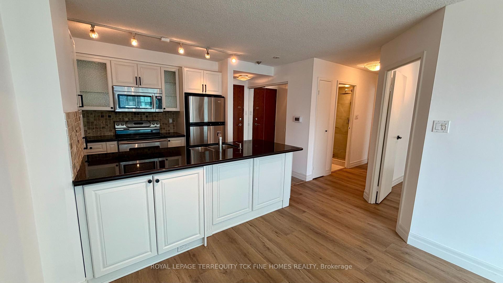 Photo 9 of Unit 2604, 10 Yonge Street, Toronto, Waterfront Communities — HOMEH