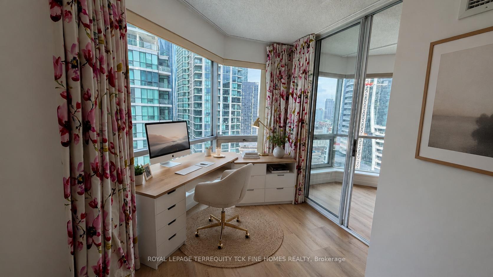 Photo 13 of Unit 2604, 10 Yonge Street, Toronto, Waterfront Communities — HOMEH