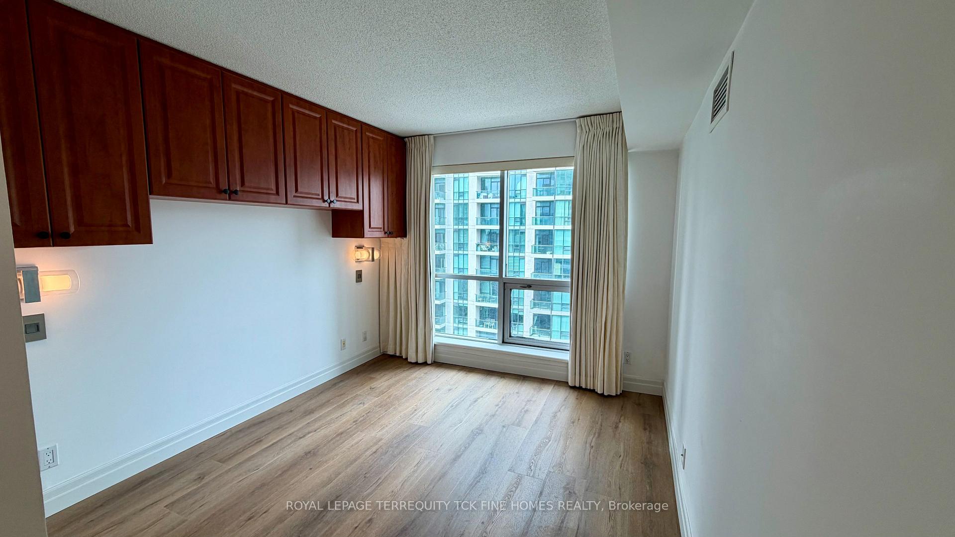 Photo 22 of Unit 2604, 10 Yonge Street, Toronto, Waterfront Communities — HOMEH