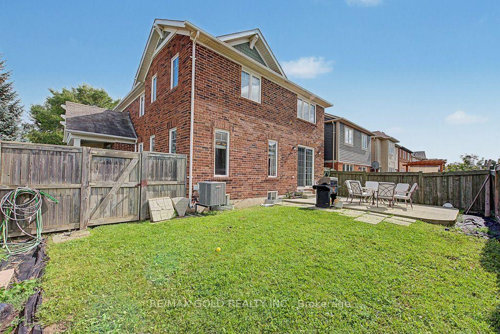 Photo 5 of 24 Haverty Trail, Brampton, Northwest Brampton — HOMEH