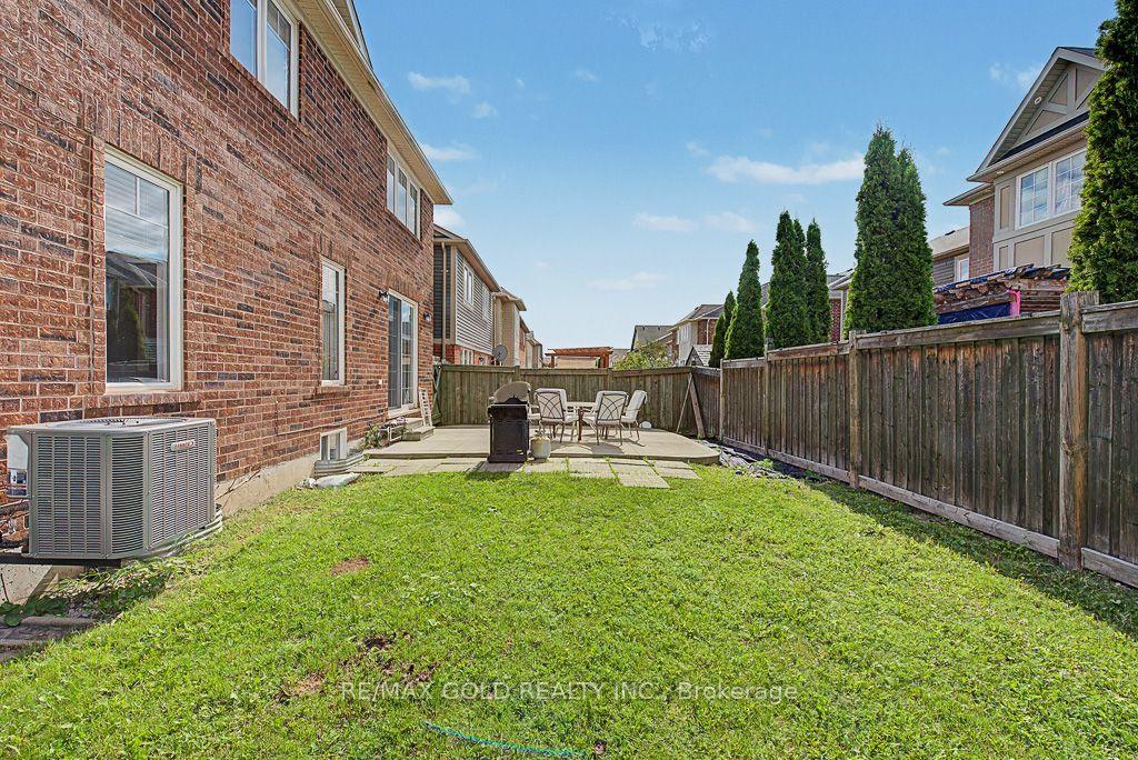 Photo 6 of 24 Haverty Trail, Brampton, Northwest Brampton — HOMEH