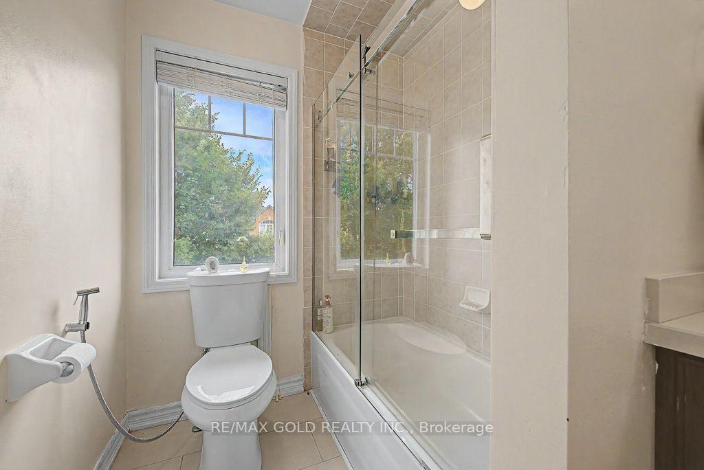 Photo 28 of 24 Haverty Trail, Brampton, Northwest Brampton — HOMEH