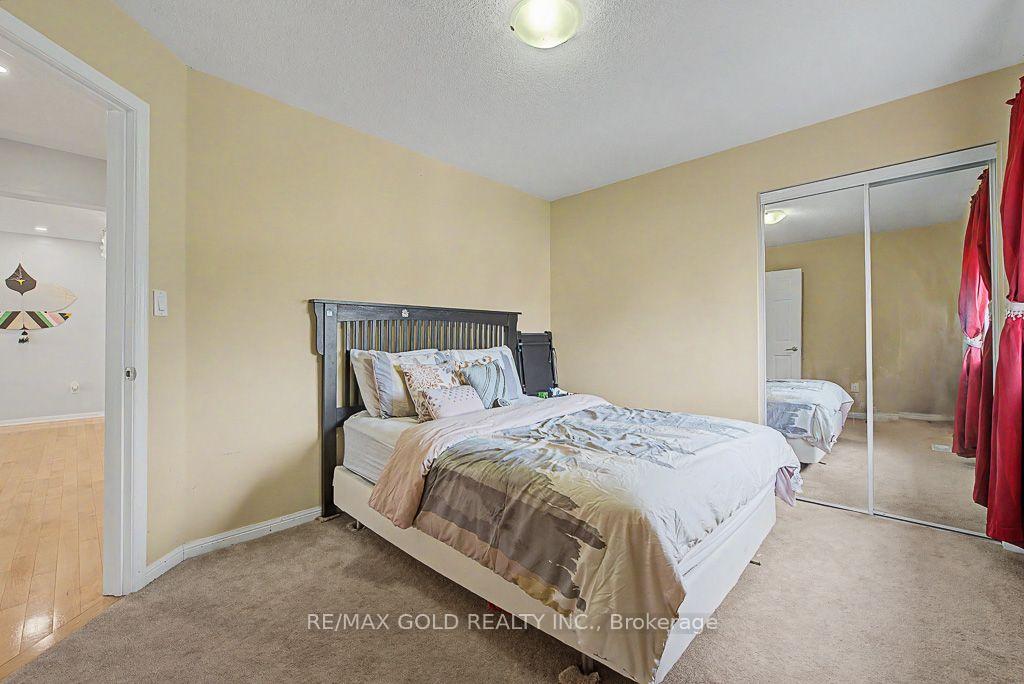 Photo 32 of 24 Haverty Trail, Brampton, Northwest Brampton — HOMEH