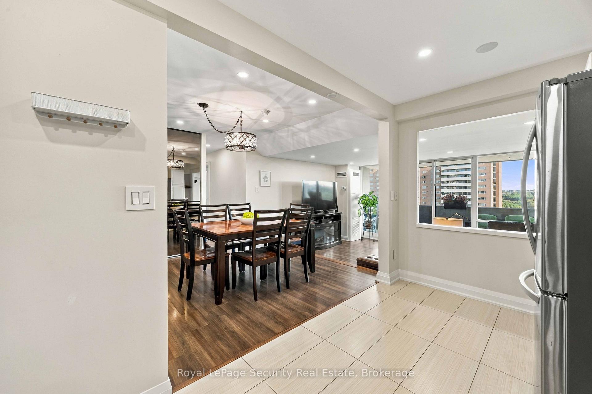 Photo 13 of Unit 1504, 250 Scarlett Road, Toronto, Rockcliffe-Smythe — HOMEH
