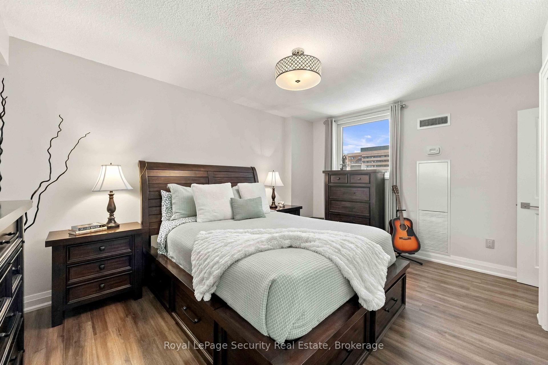 Photo 25 of Unit 1504, 250 Scarlett Road, Toronto, Rockcliffe-Smythe — HOMEH