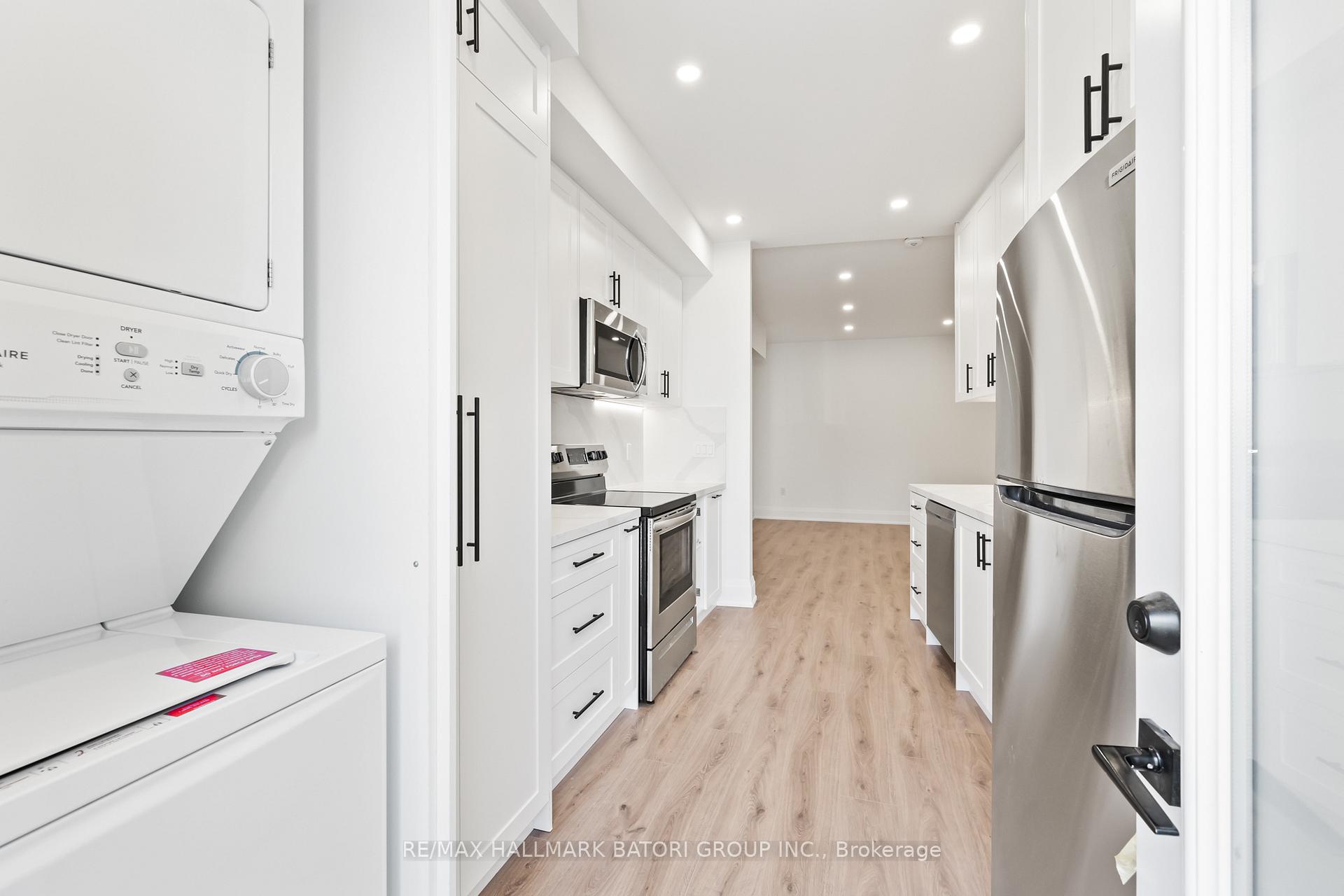 Photo of Unit 2, 18 Keewatin Avenue