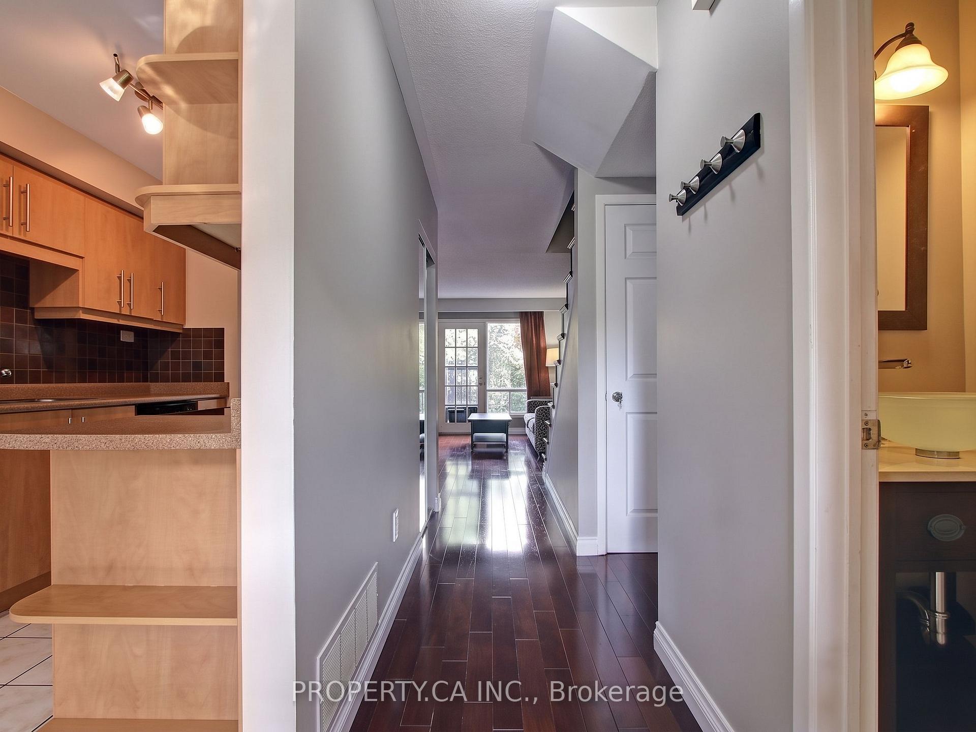 Photo 5 of 50 Wild Briarway, North York, Bayview Village — HOMEH