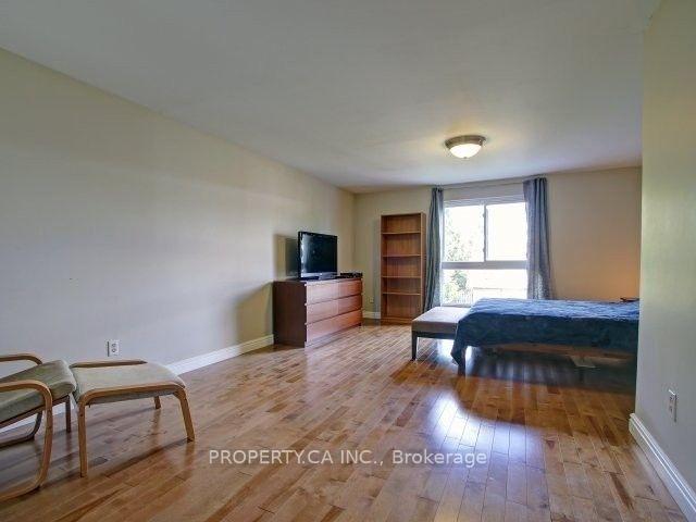 Photo 10 of 50 Wild Briarway, North York, Bayview Village — HOMEH