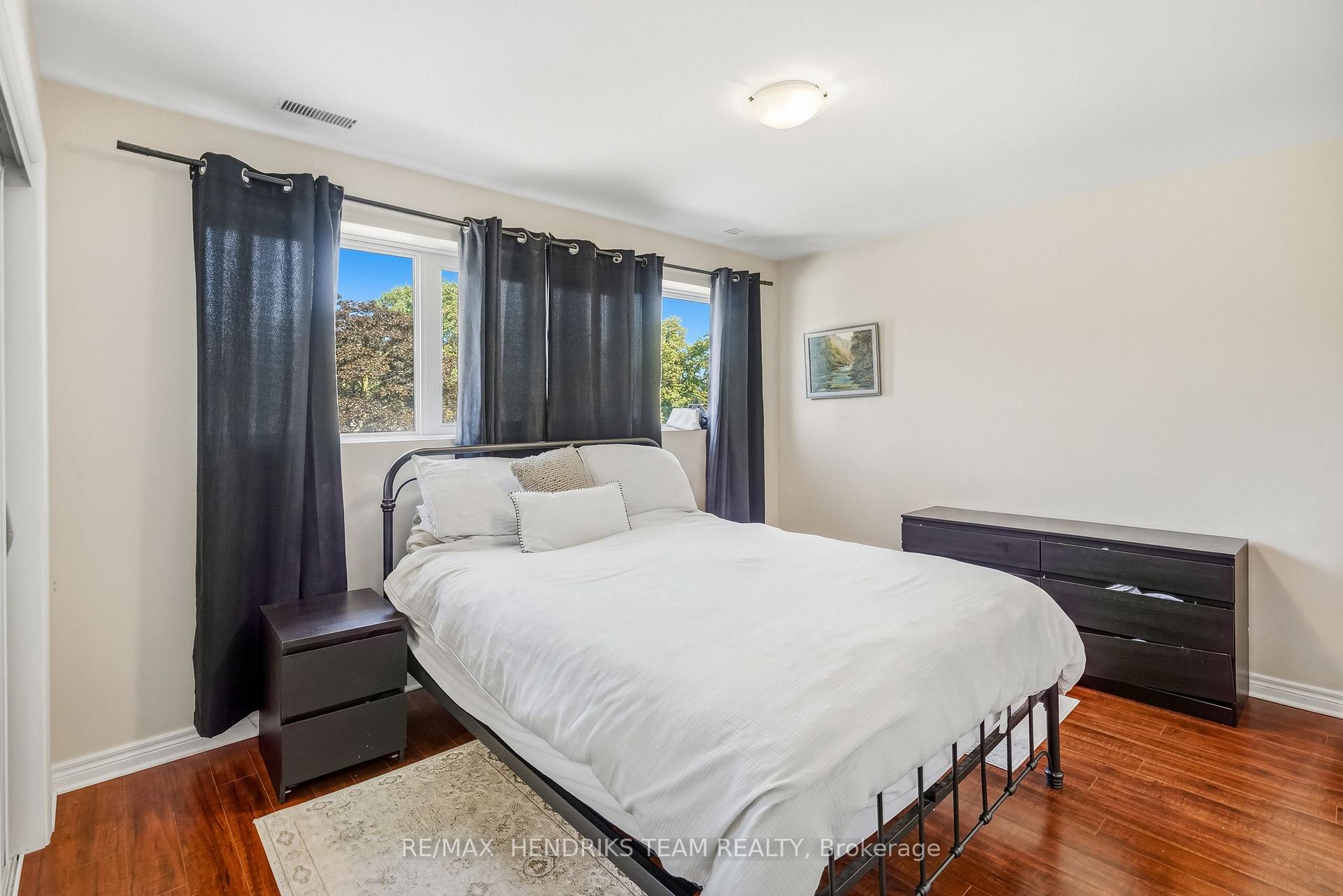 Photo 14 of Unit Upper Floor (2A), 320 Vine Street, St. Catharines, Carlton/Bunting — HOMEH