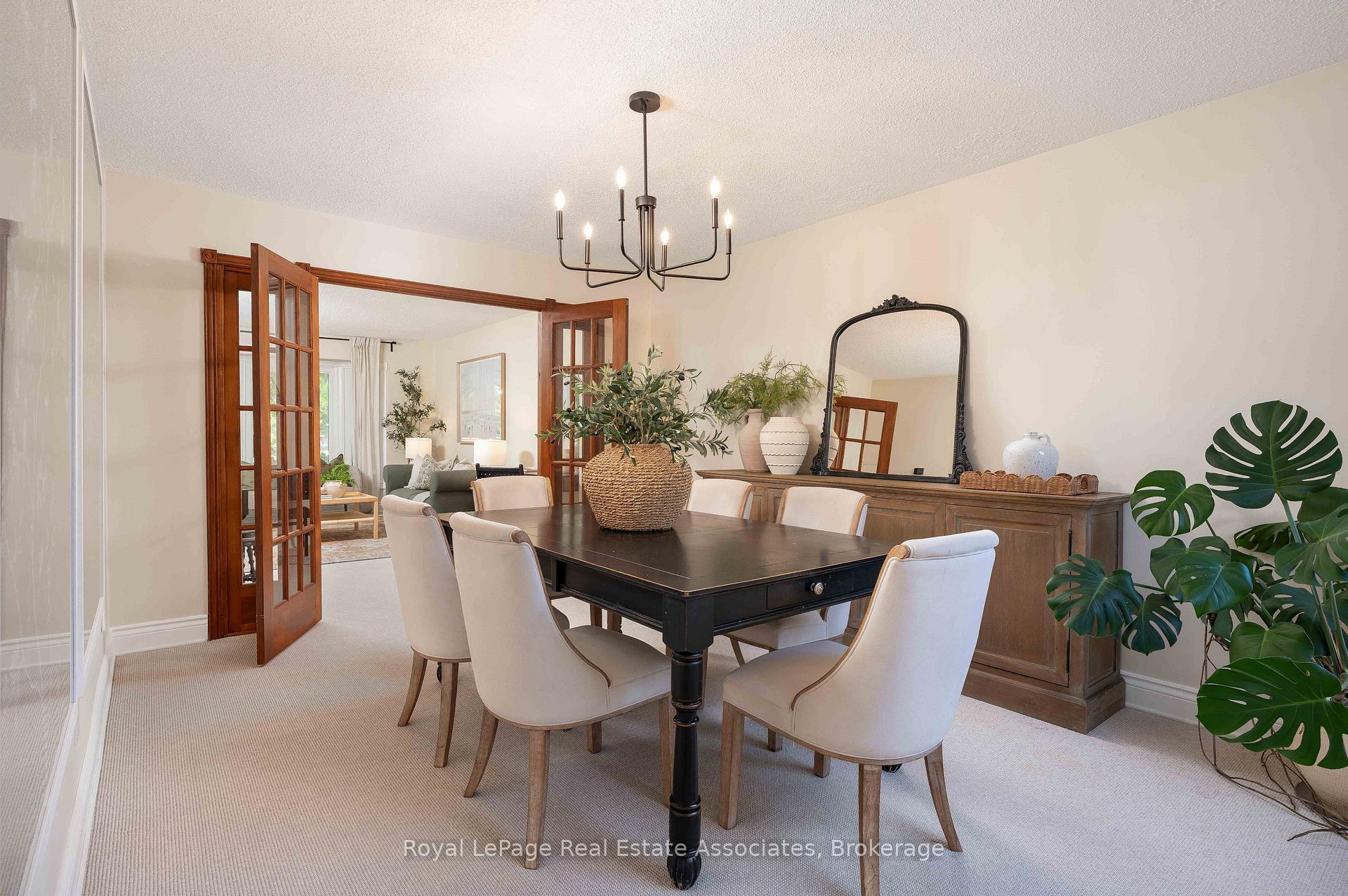 Photo 12 of 2253 Towne Boulevard, Oakville, River Oaks — HOMEH
