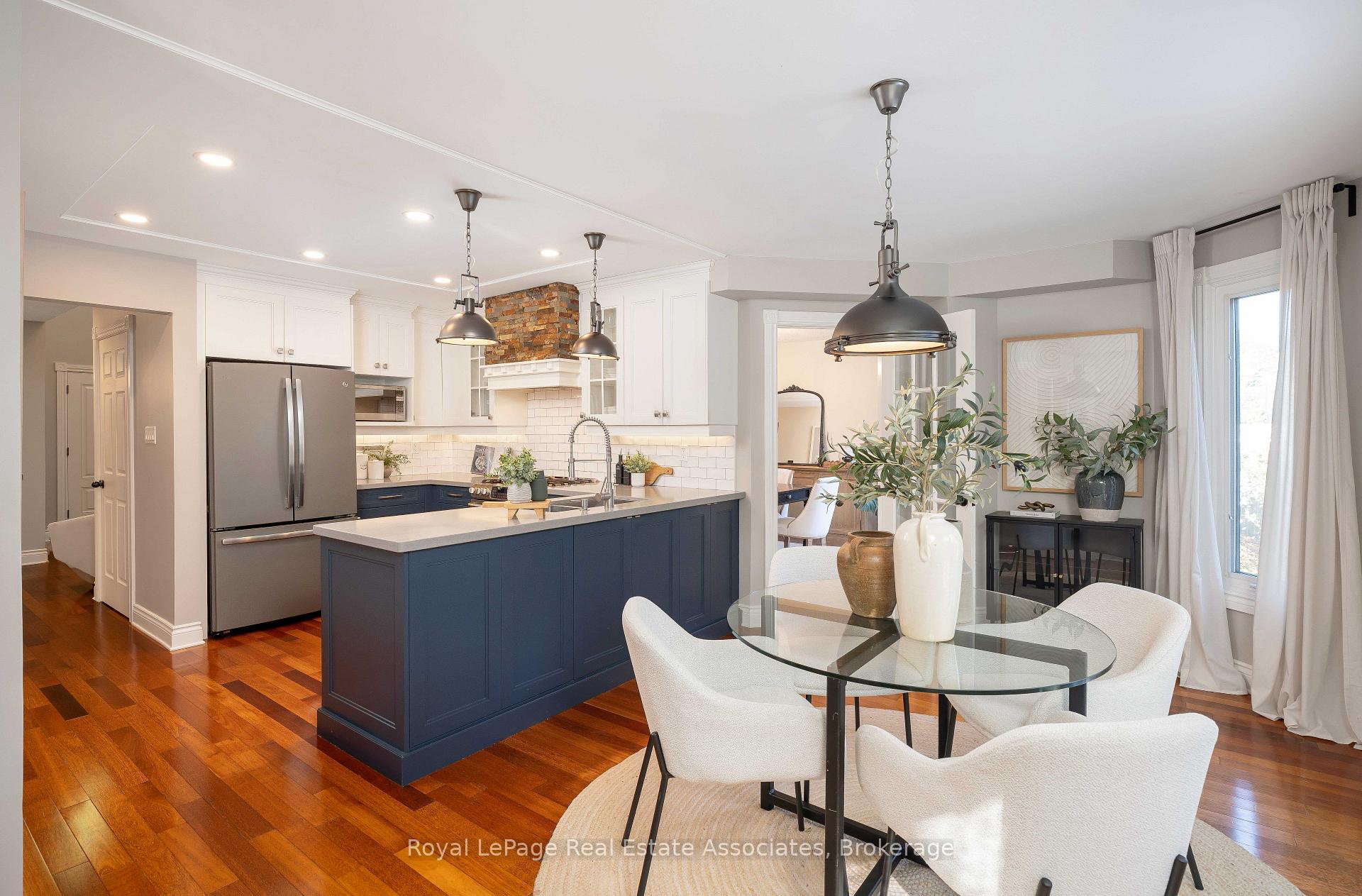 Photo 17 of 2253 Towne Boulevard, Oakville, River Oaks — HOMEH