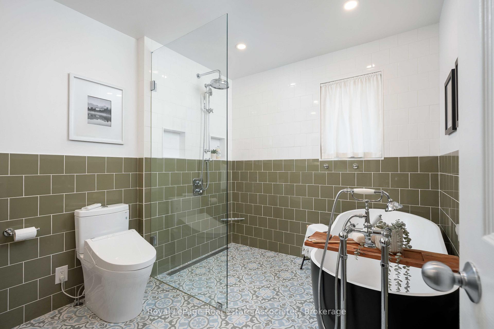 Photo 30 of 2253 Towne Boulevard, Oakville, River Oaks — HOMEH