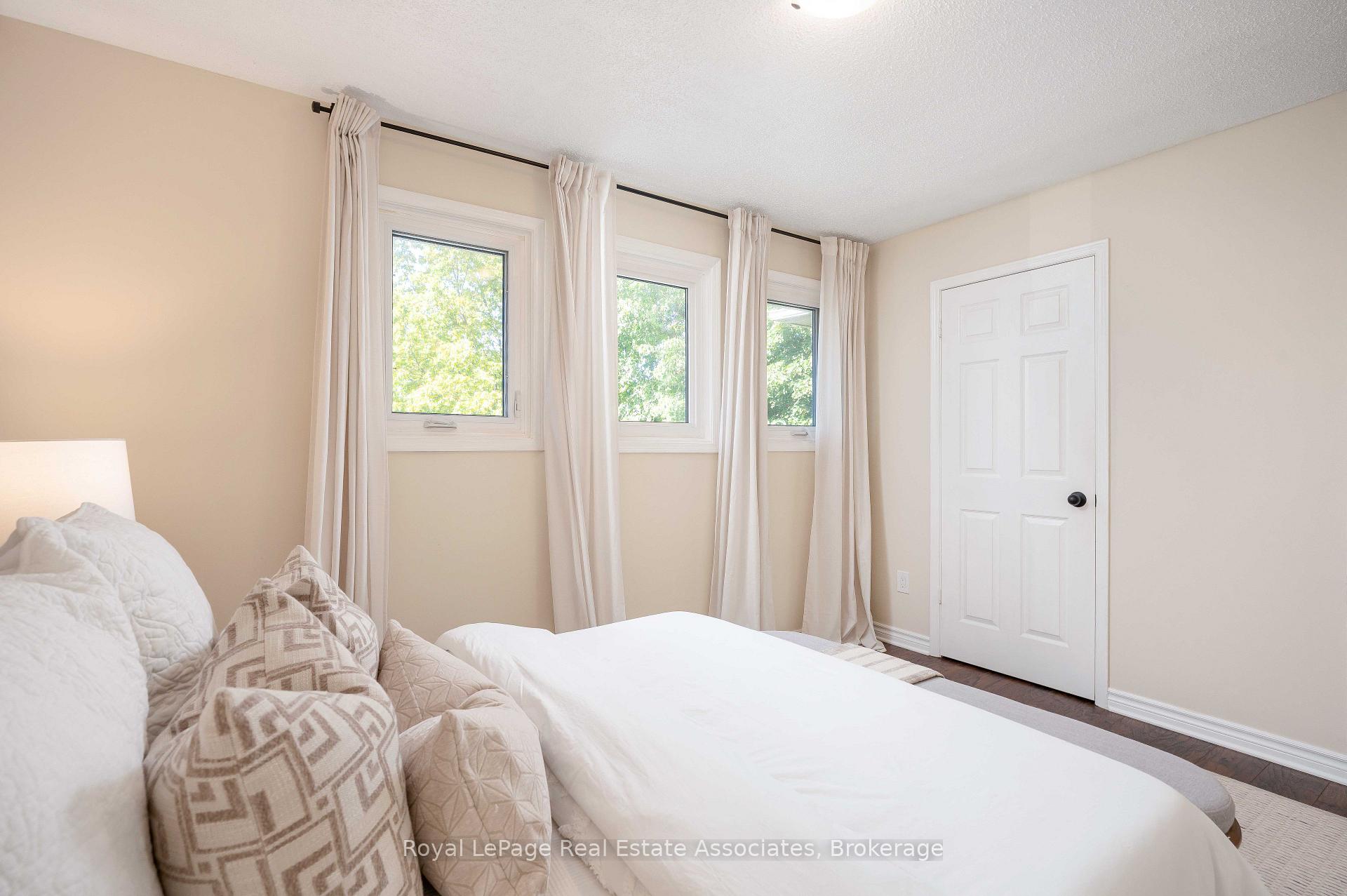 Photo 37 of 2253 Towne Boulevard, Oakville, River Oaks — HOMEH