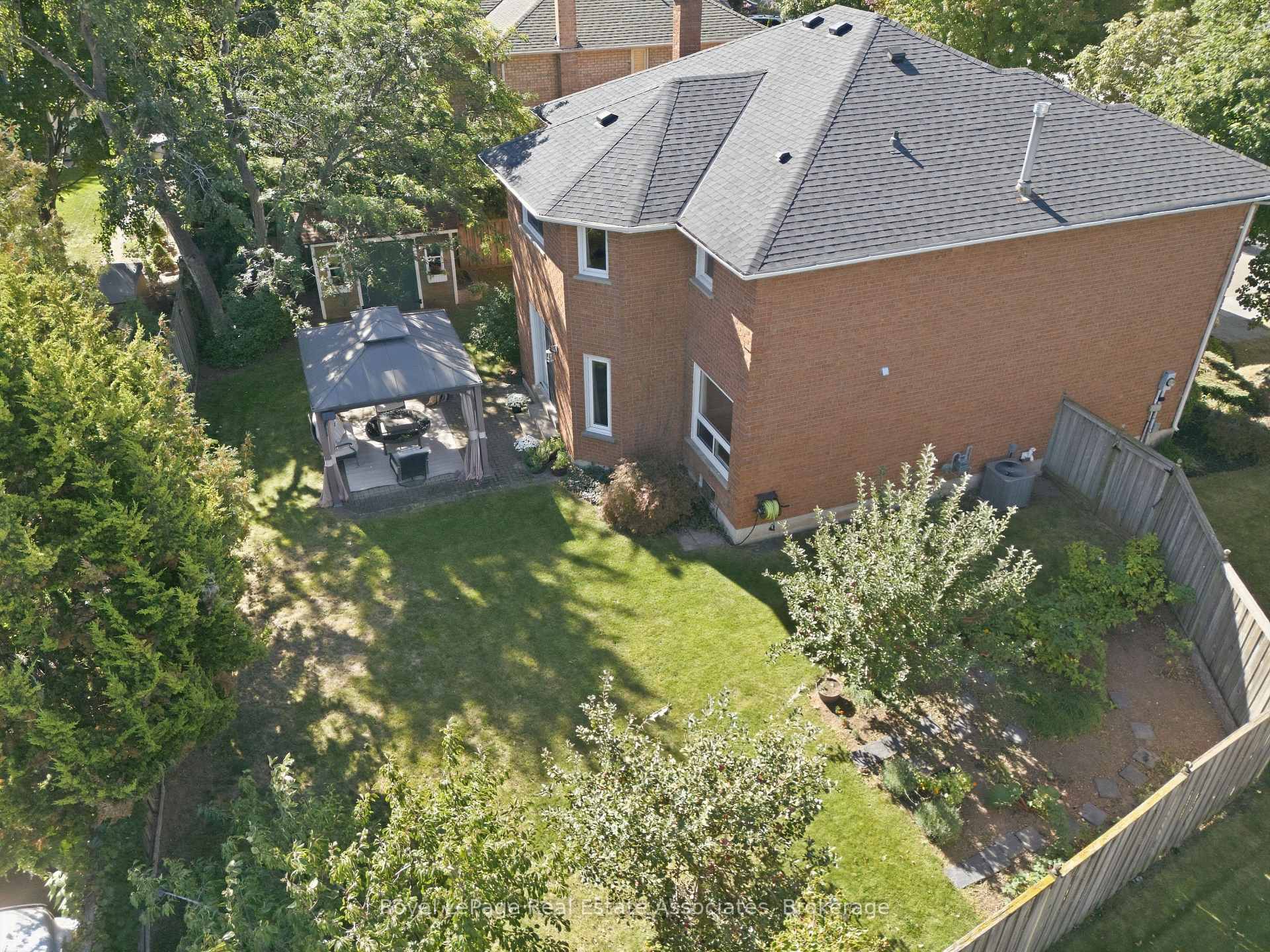 Photo 47 of 2253 Towne Boulevard, Oakville, River Oaks — HOMEH