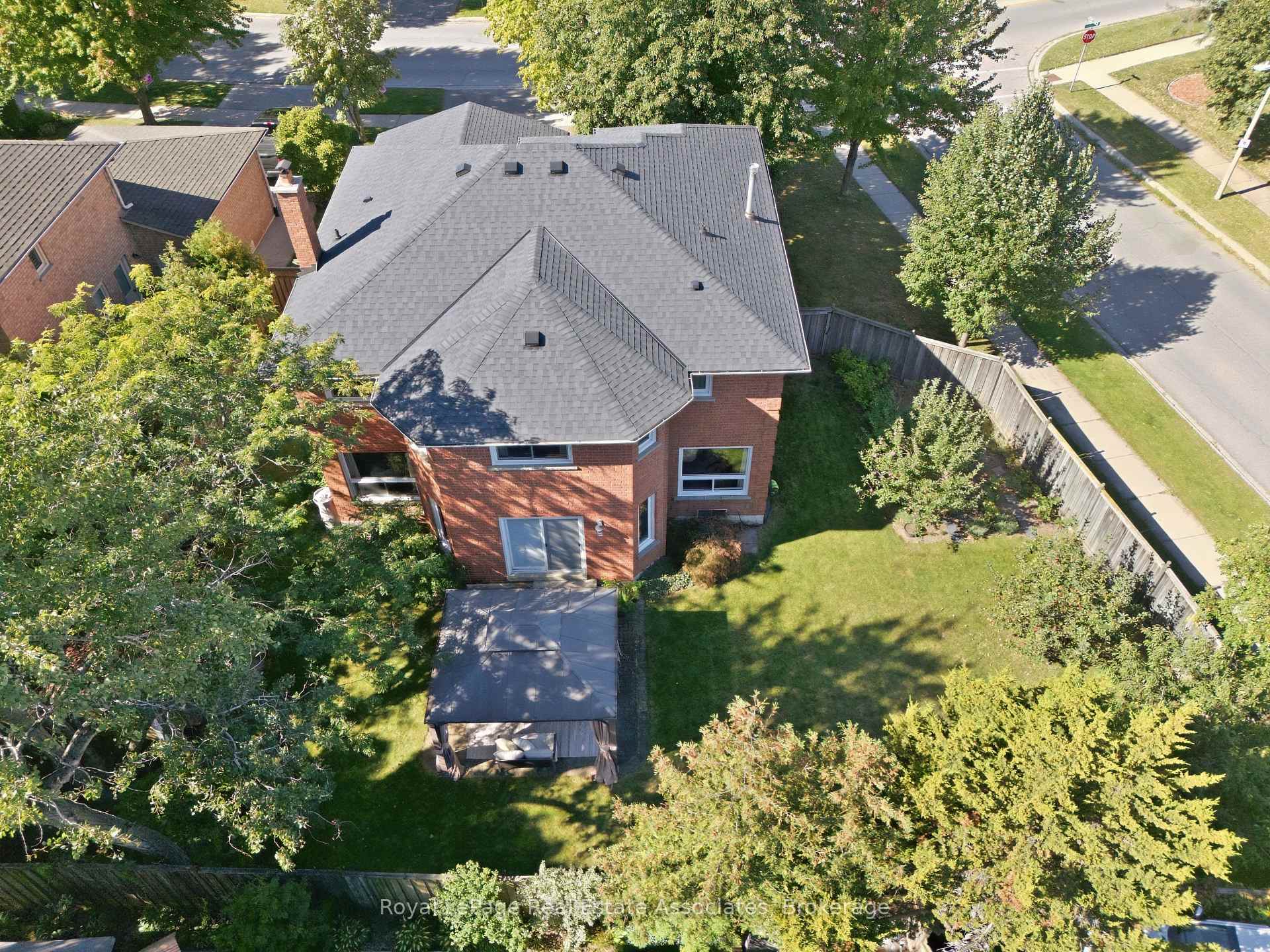 Photo 48 of 2253 Towne Boulevard, Oakville, River Oaks — HOMEH
