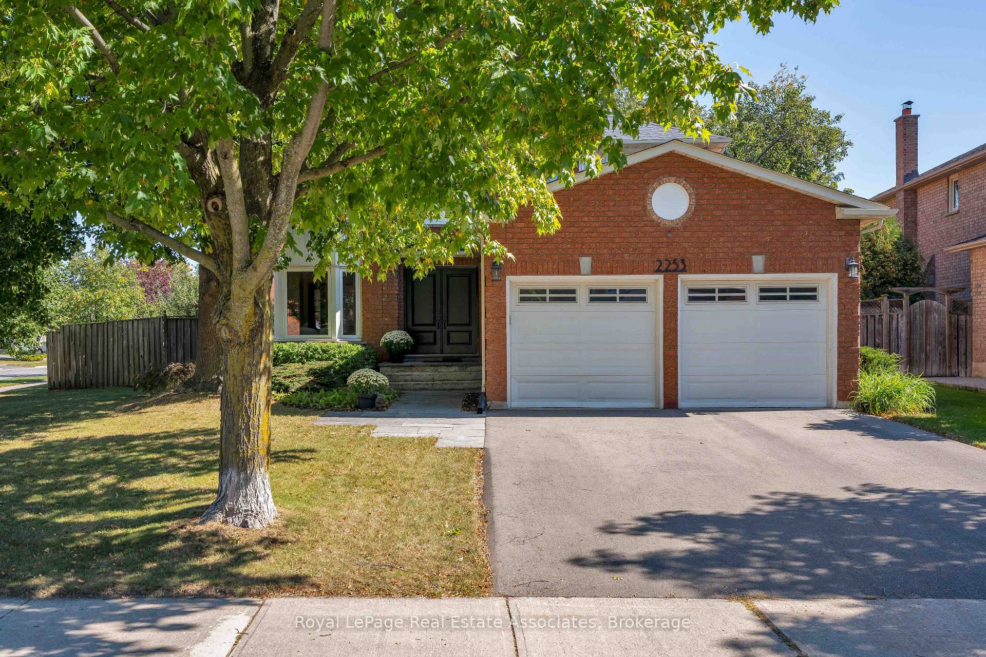 Photo 49 of 2253 Towne Boulevard, Oakville, River Oaks — HOMEH