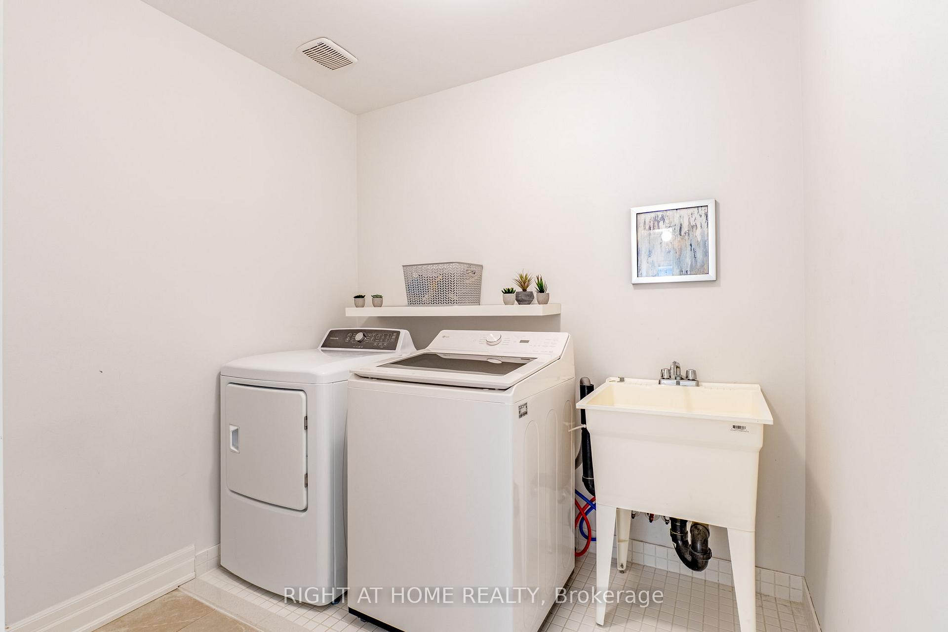 Photo 20 of 68 Wood Crescent, Essa, Angus — HOMEH