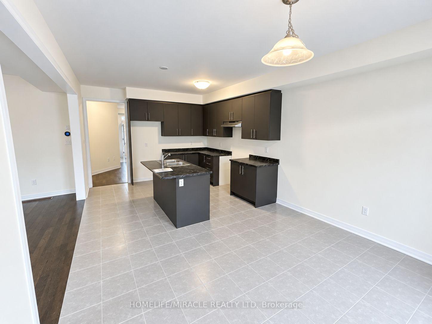 Photo 4 of Unit Main floor, 154 Westbridge Avenue, Welland, Dain City — HOMEH