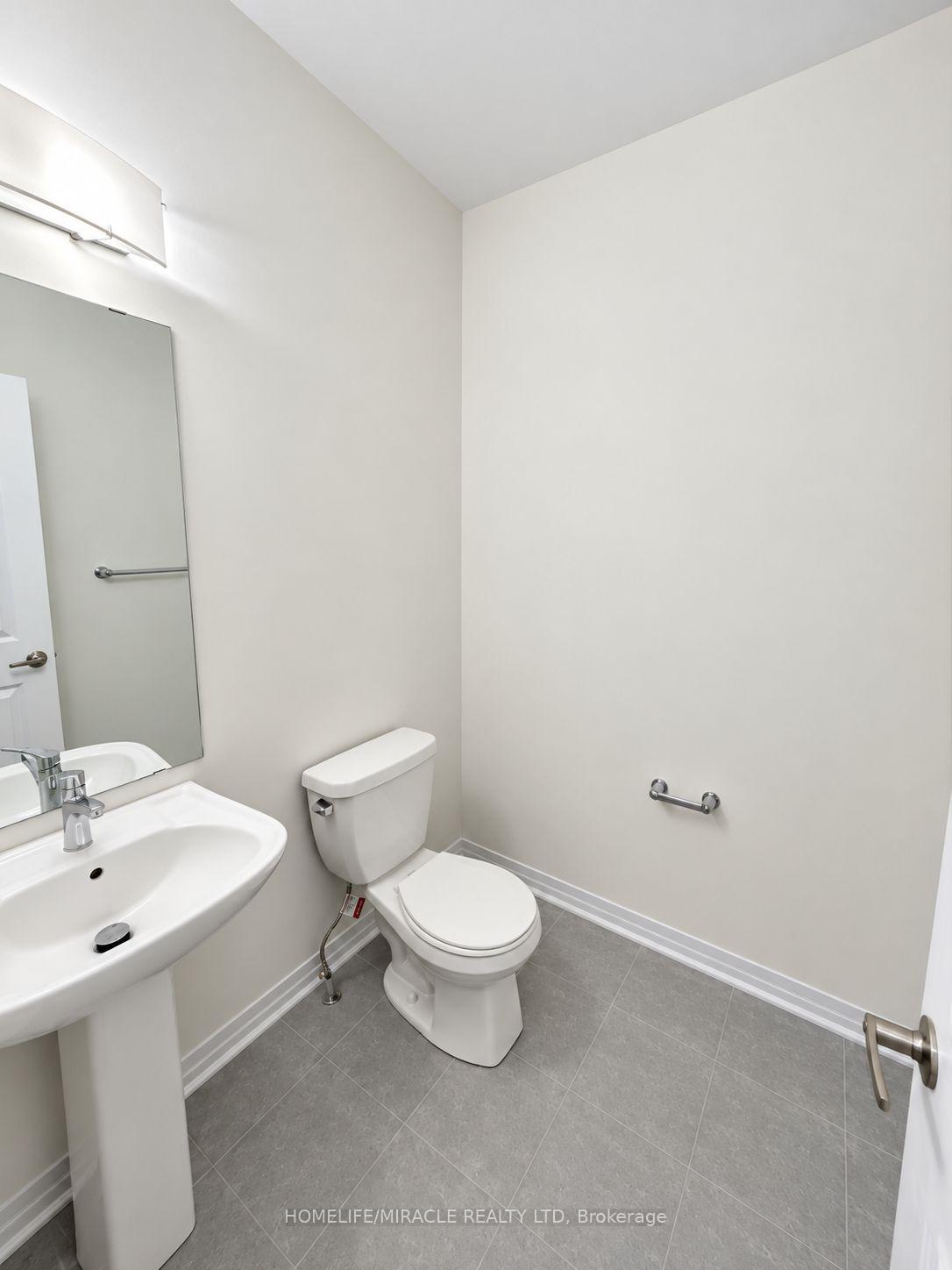 Photo 6 of Unit Main floor, 154 Westbridge Avenue, Welland, Dain City — HOMEH